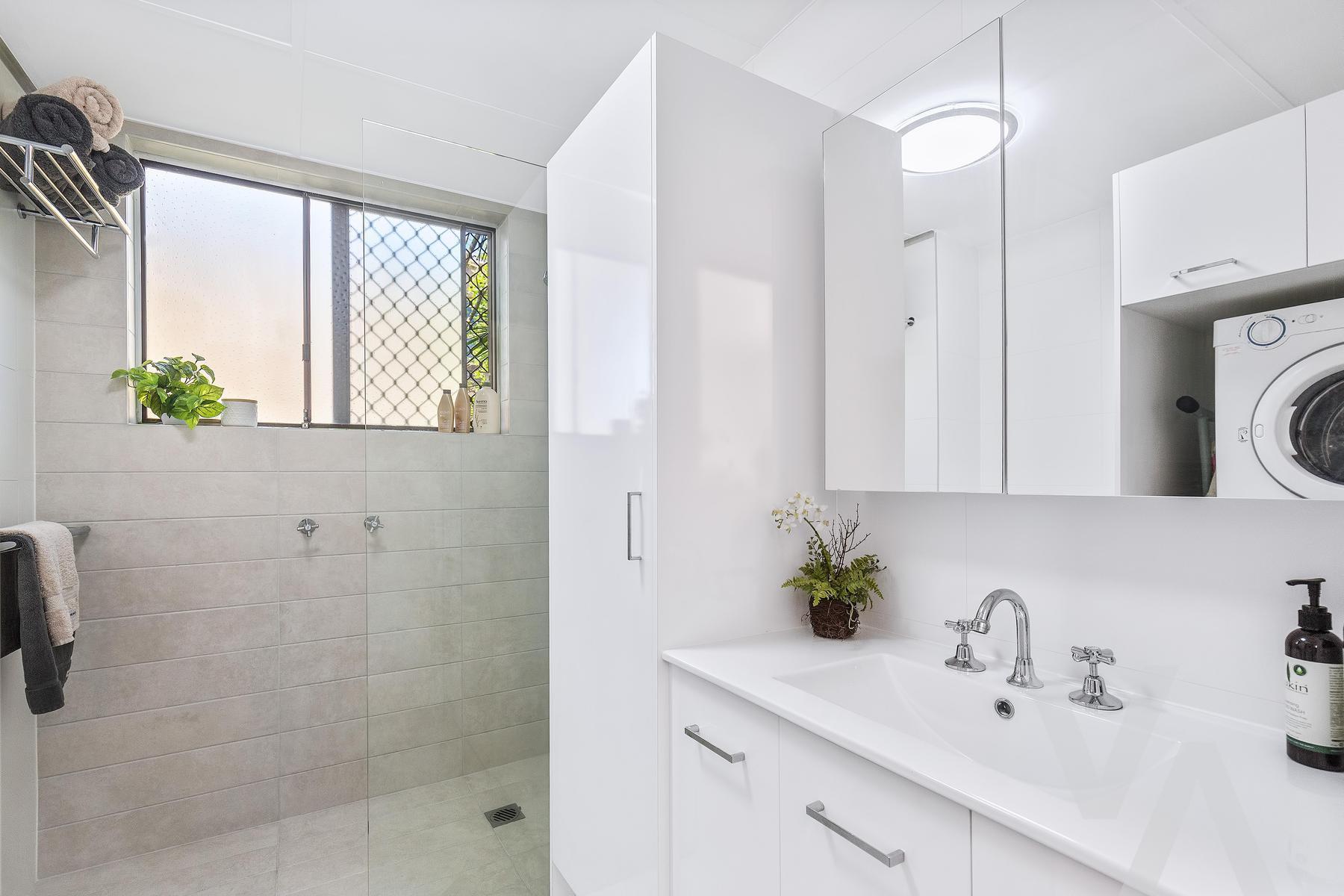 2/52 Wilton Street Merewether NSW