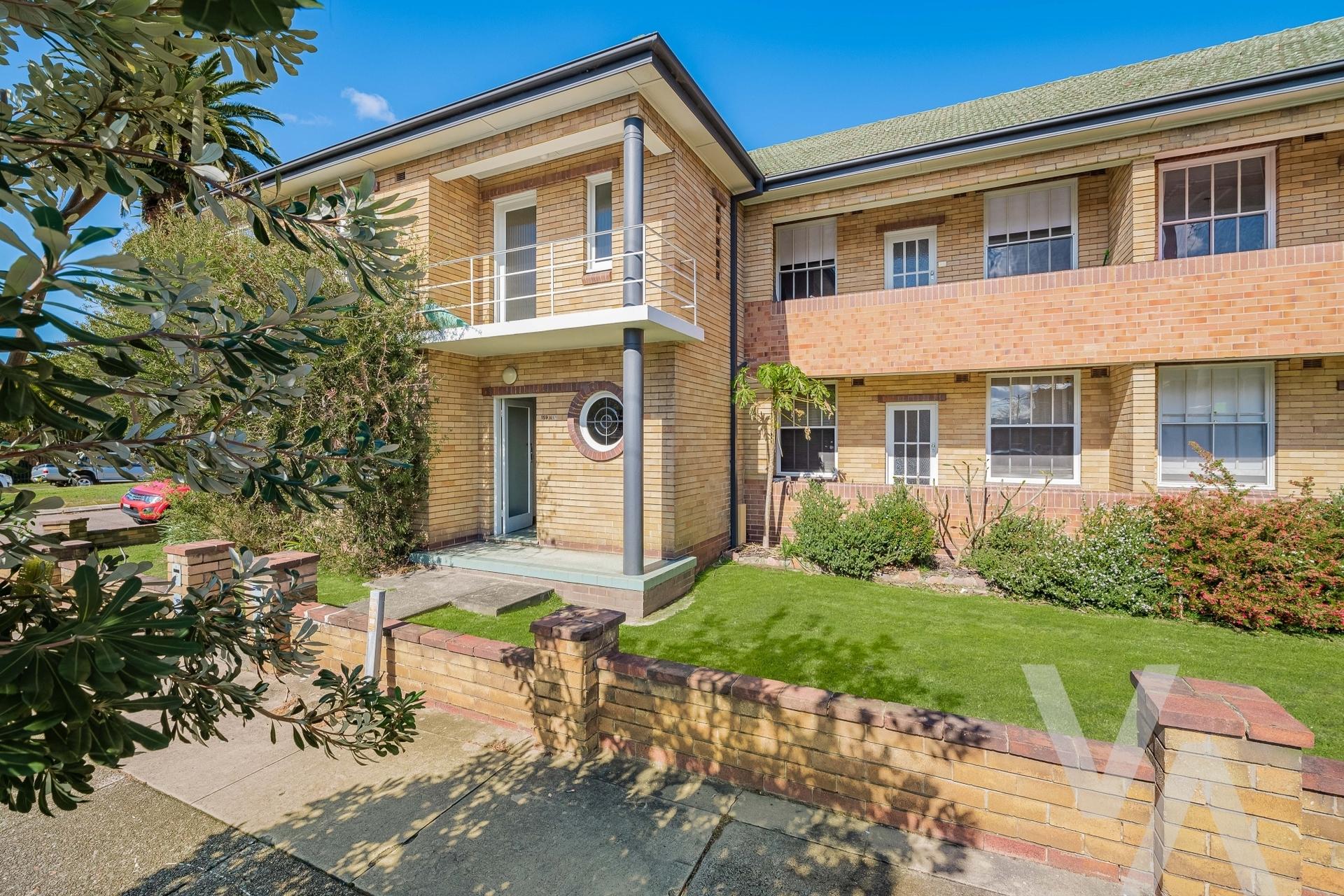 2/159 Denison Street Hamilton NSW