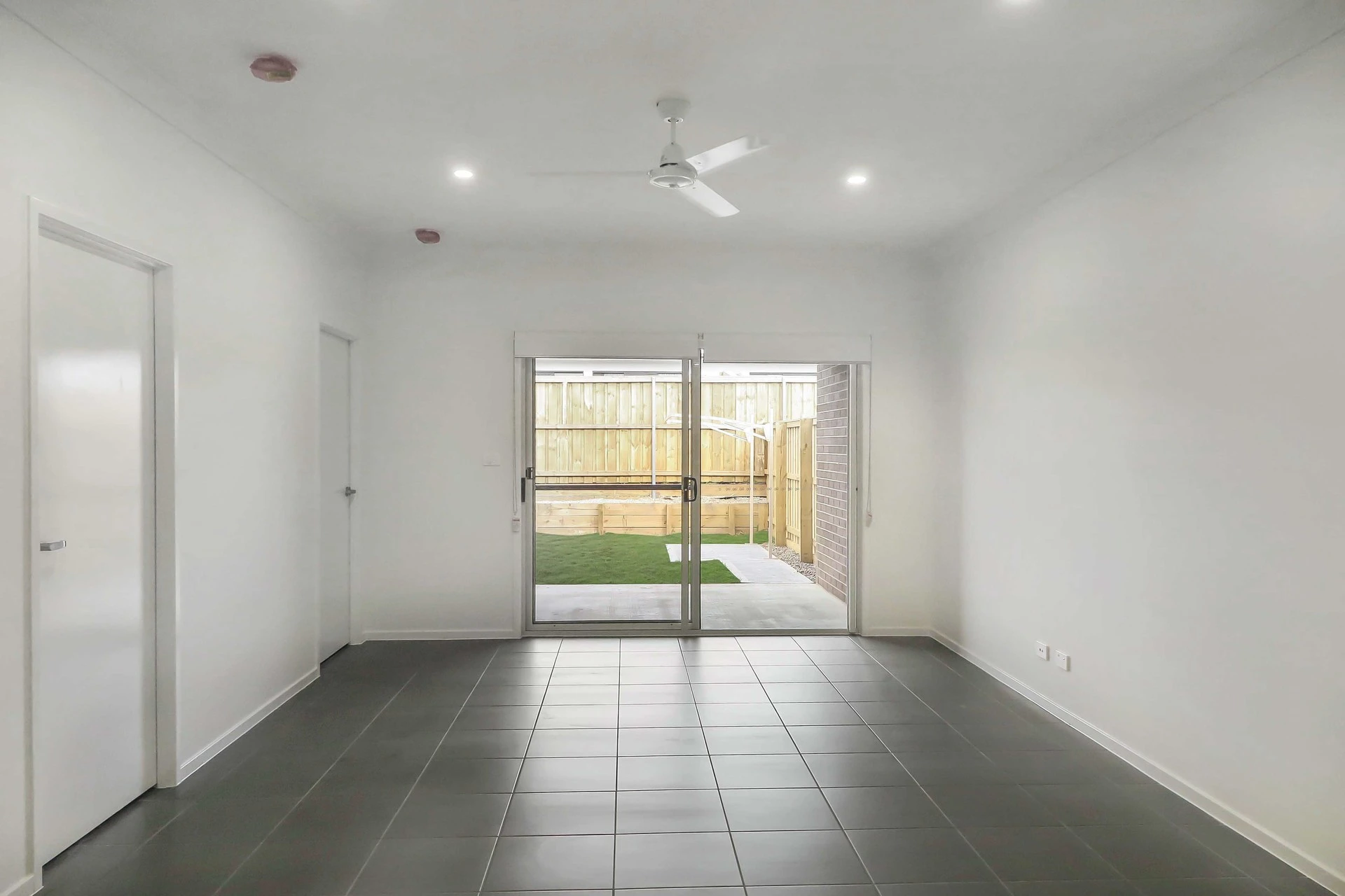 1/8 Tumpoa Street Fletcher NSW