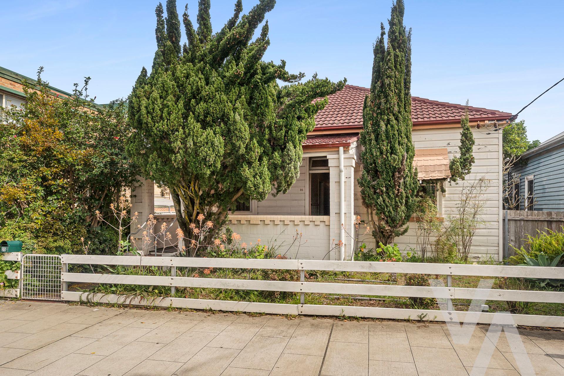 35 Mitchell  Street Stockton NSW