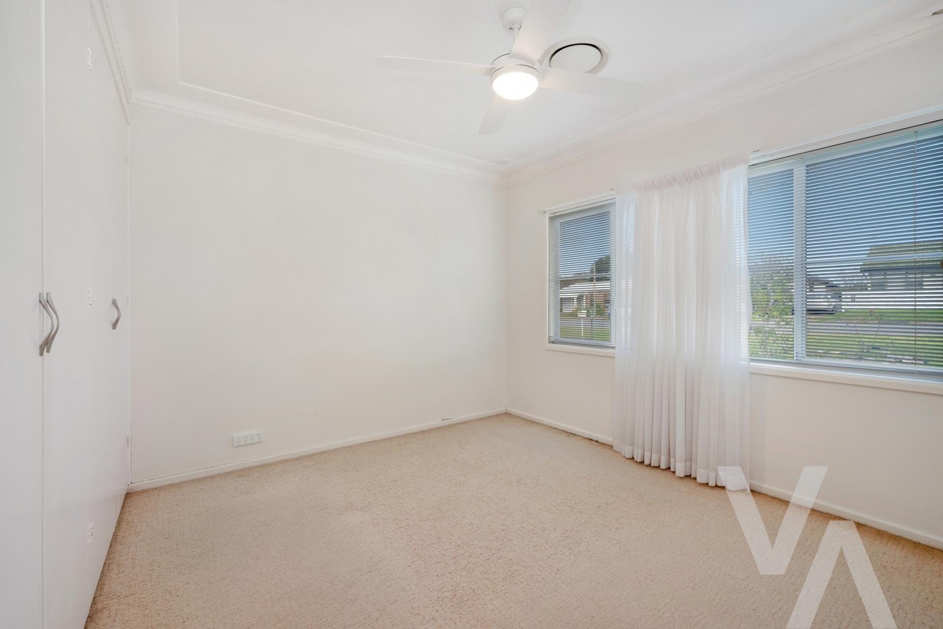 19 Croudace Road Tingira Heights NSW