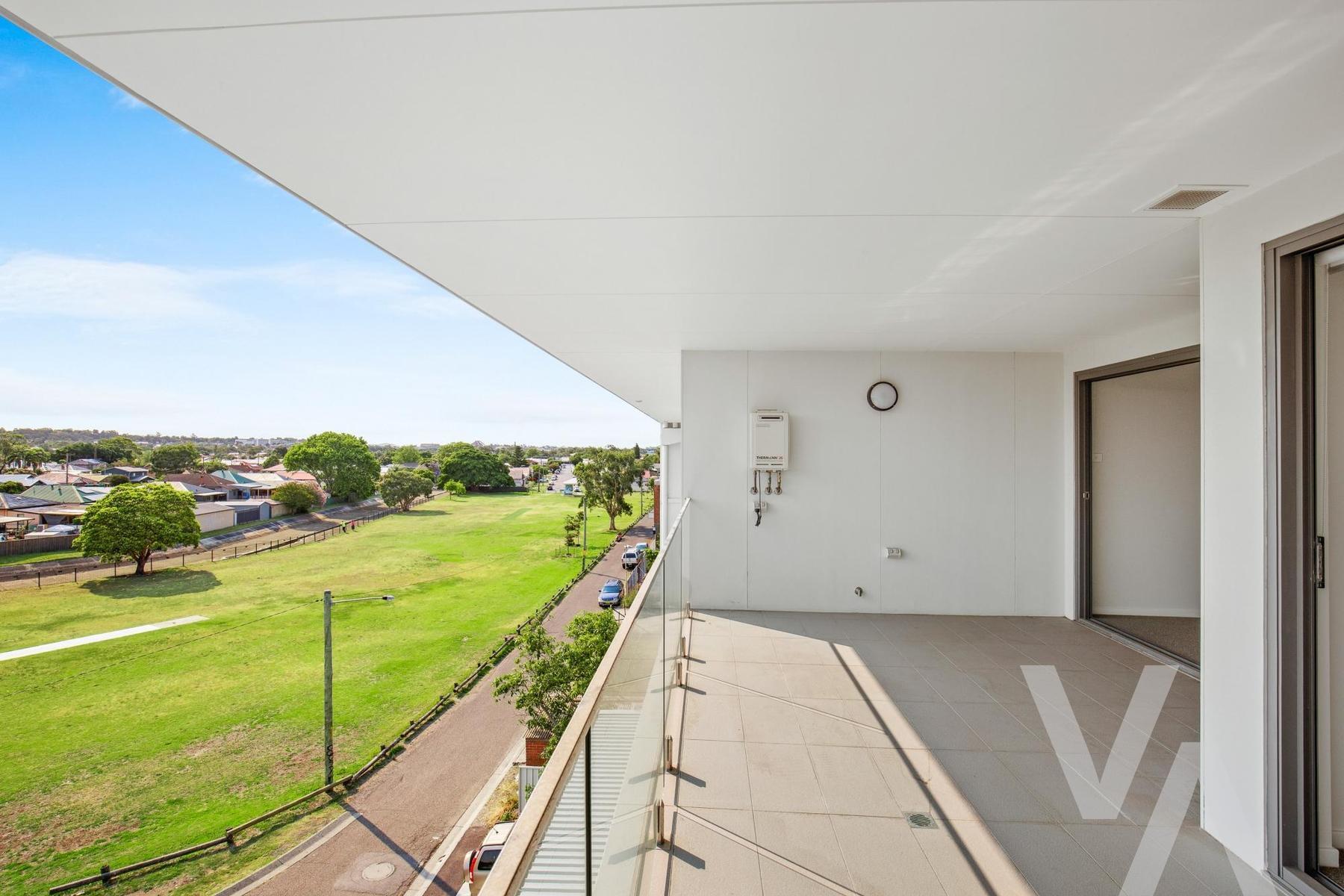 206/10 Maitland  Road Mayfield NSW