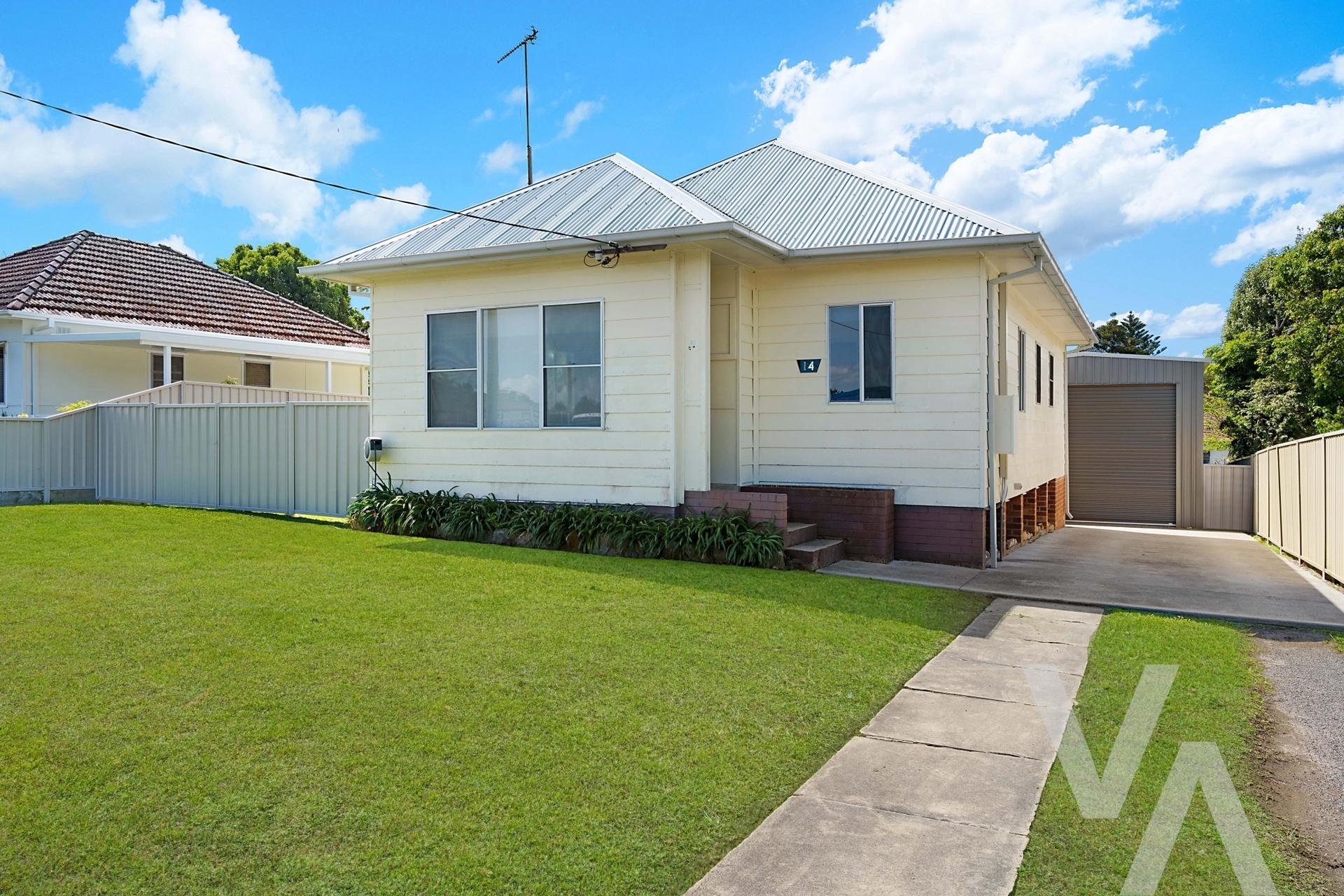 14 Macquarie Avenue Gateshead NSW