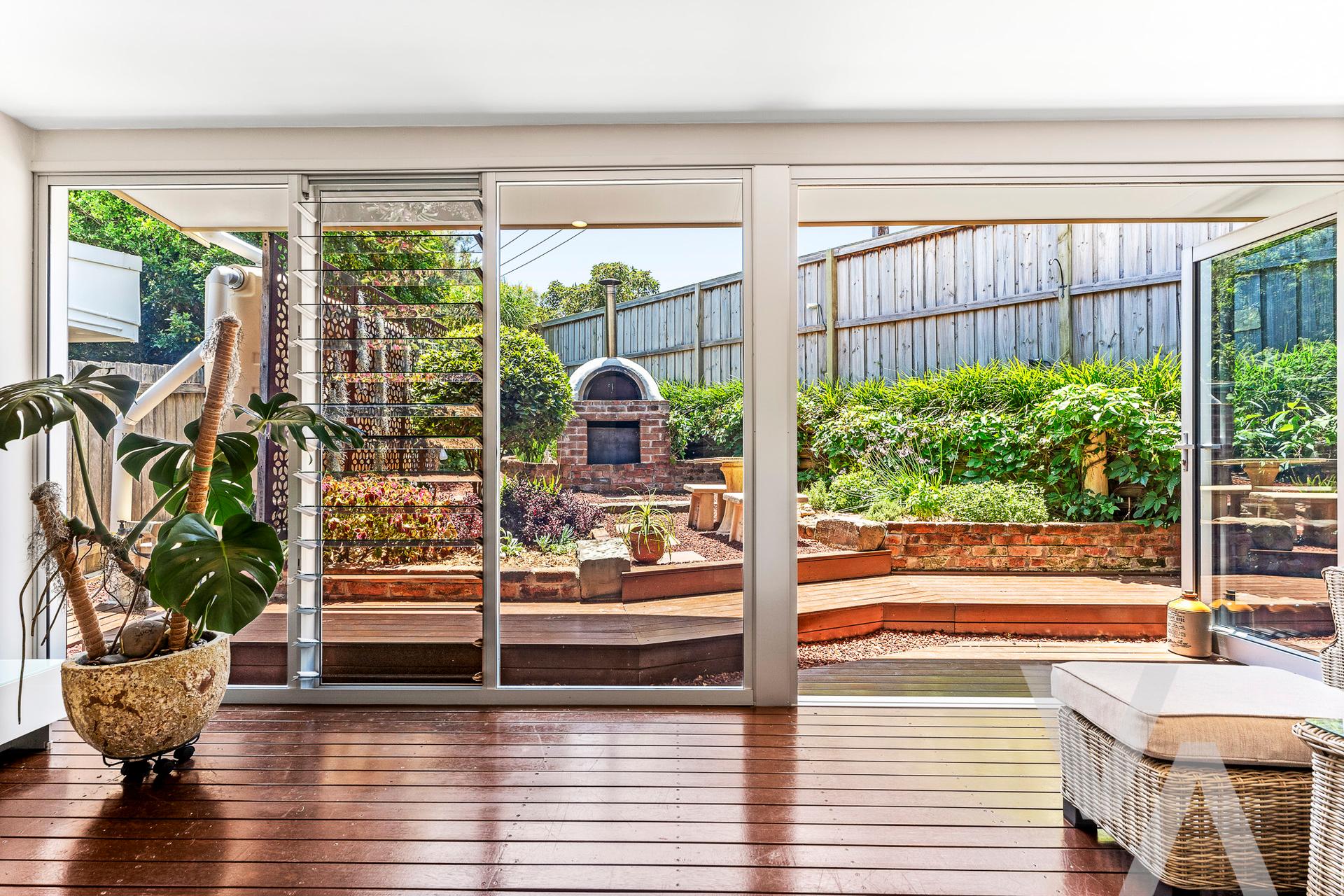 15 Nesca Parade The Hill NSW
