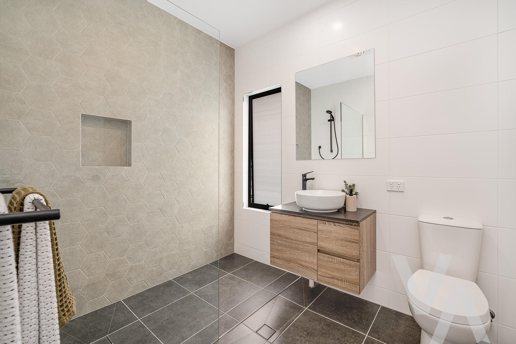 1/165 Teralba Road Adamstown NSW