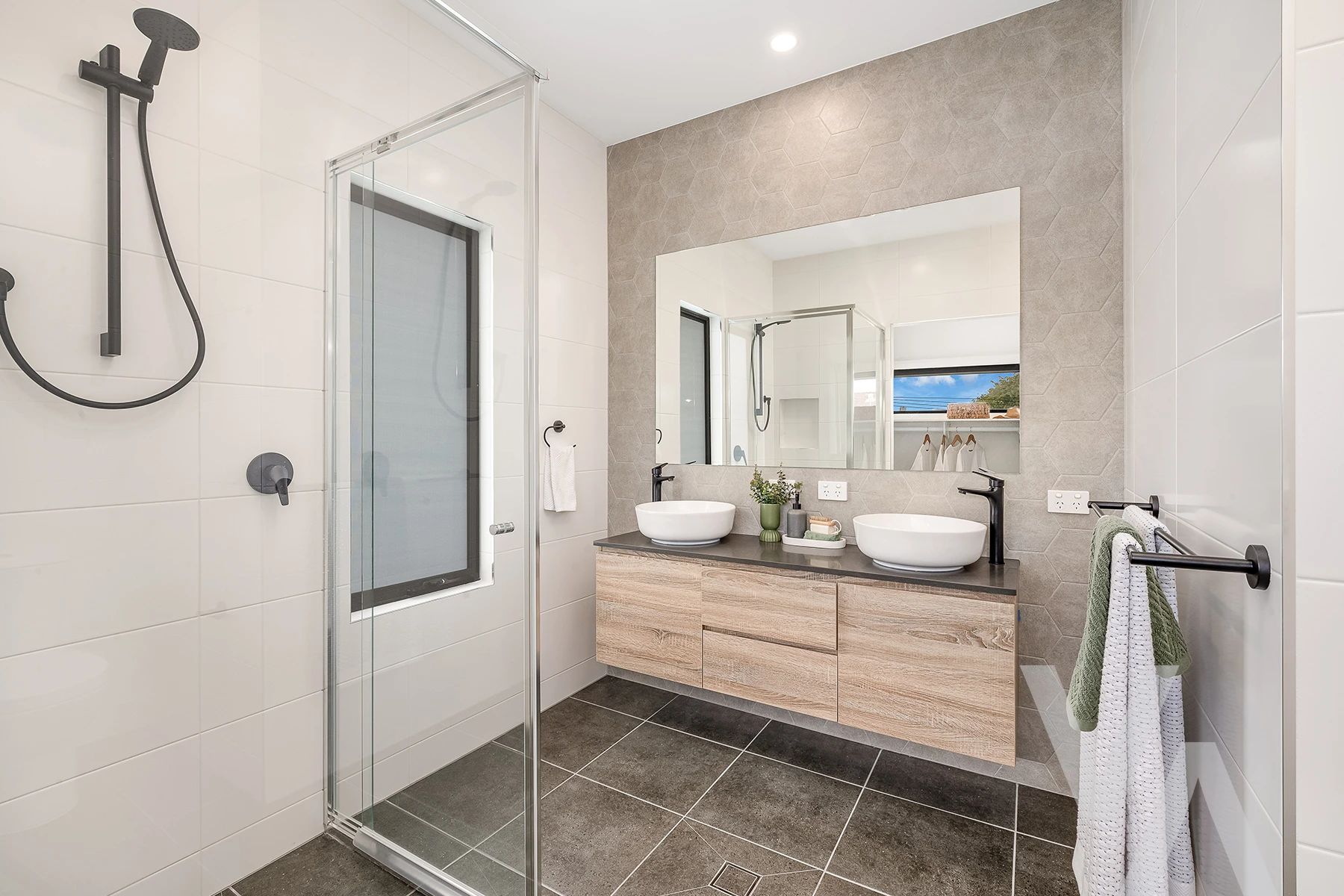 1/165 Teralba Road Adamstown NSW