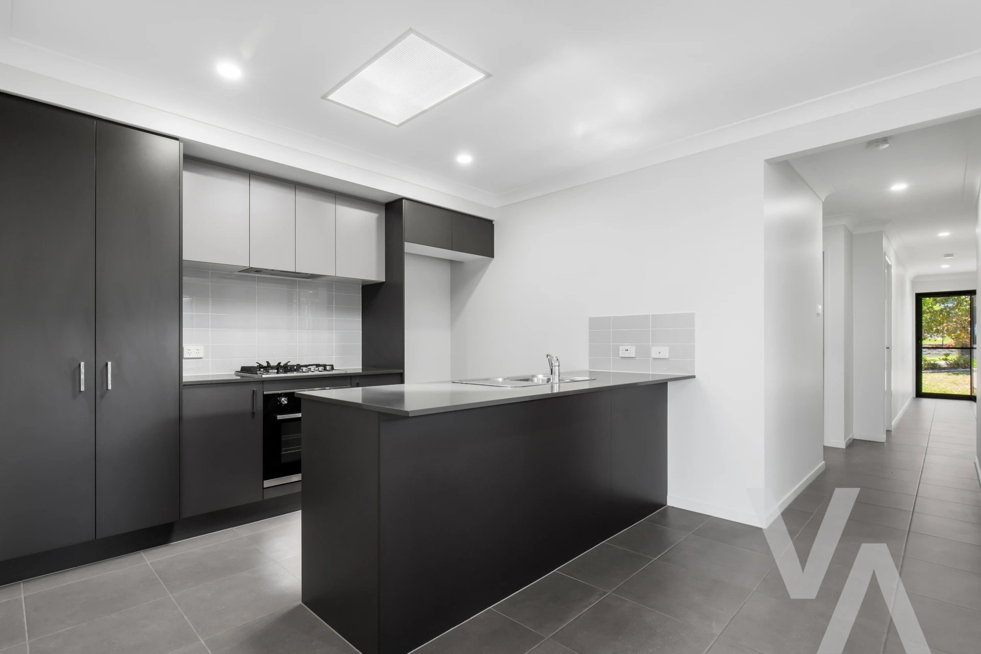 15b Karoburra Avenue Fletcher NSW