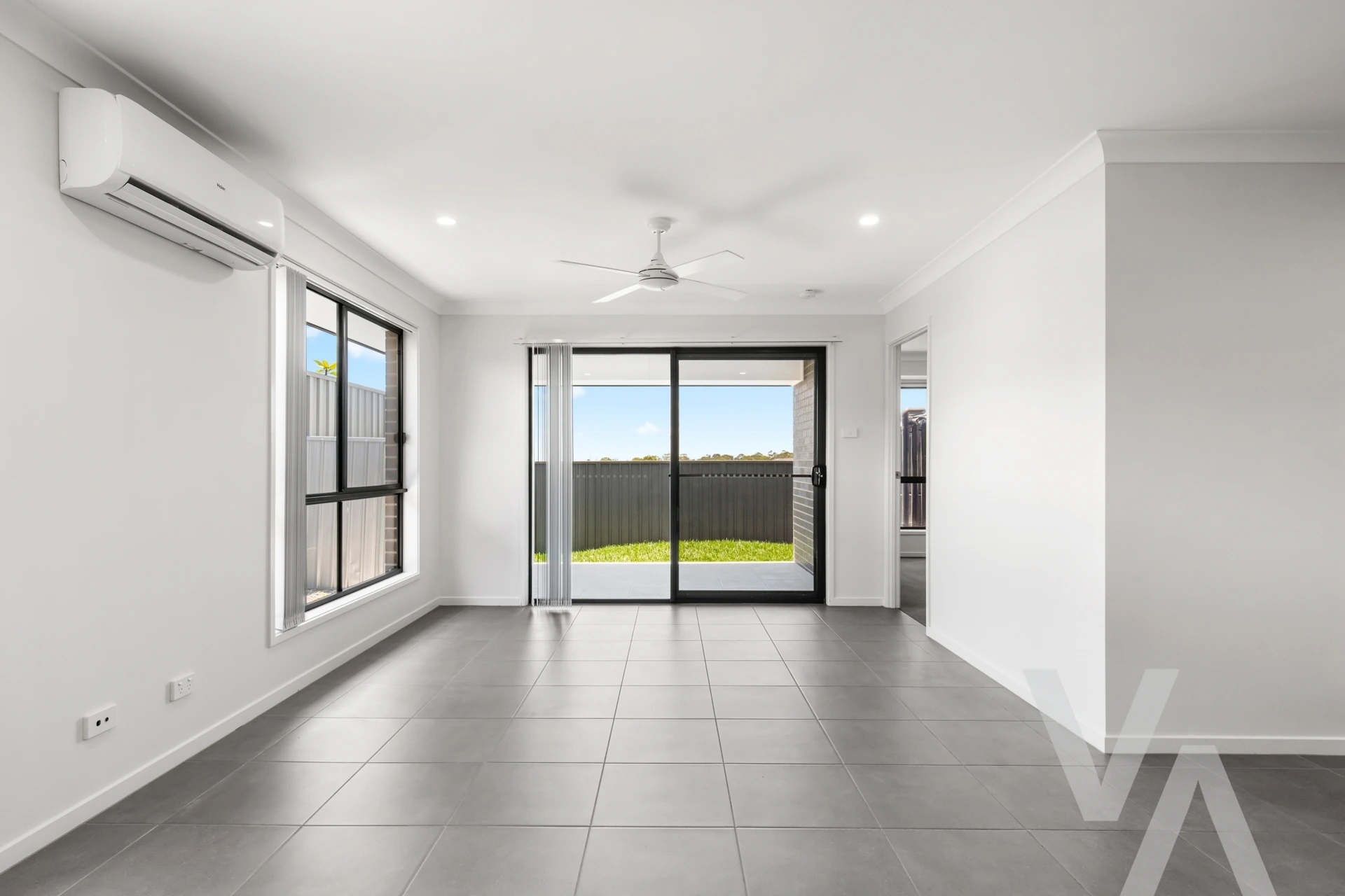 15b Karoburra Avenue Fletcher NSW