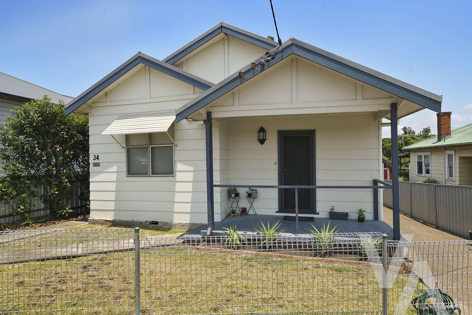Waratah West