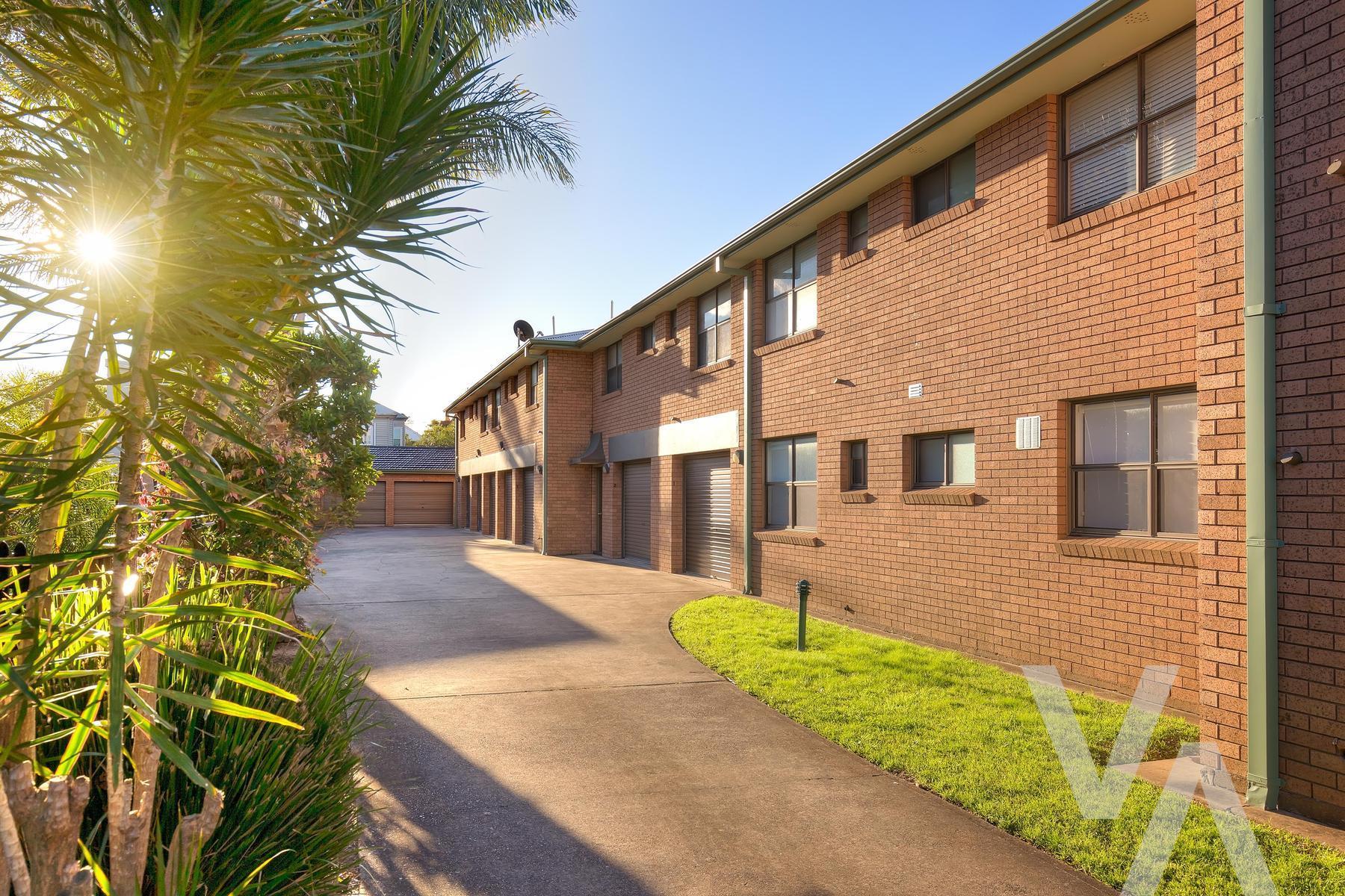 2/40 Bruce Street Cooks Hill NSW
