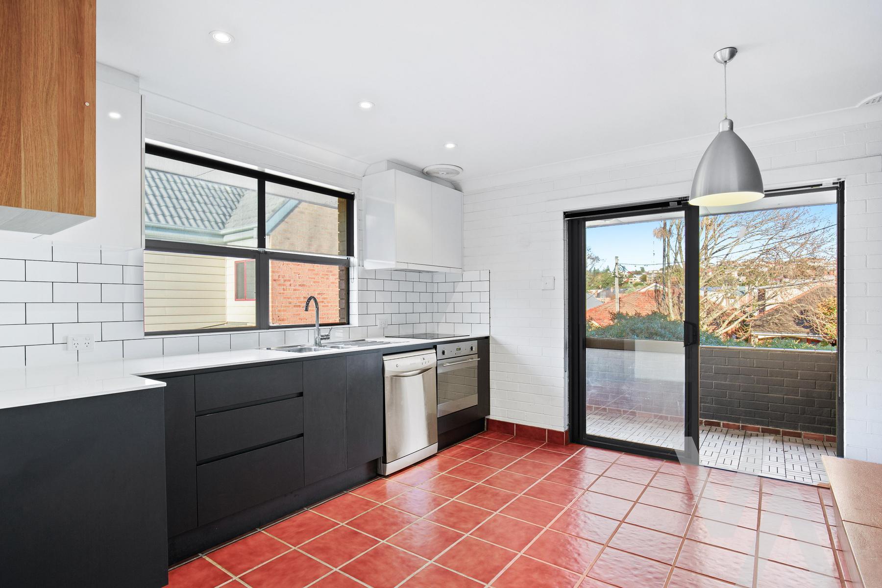 2/40 Bruce Street Cooks Hill NSW