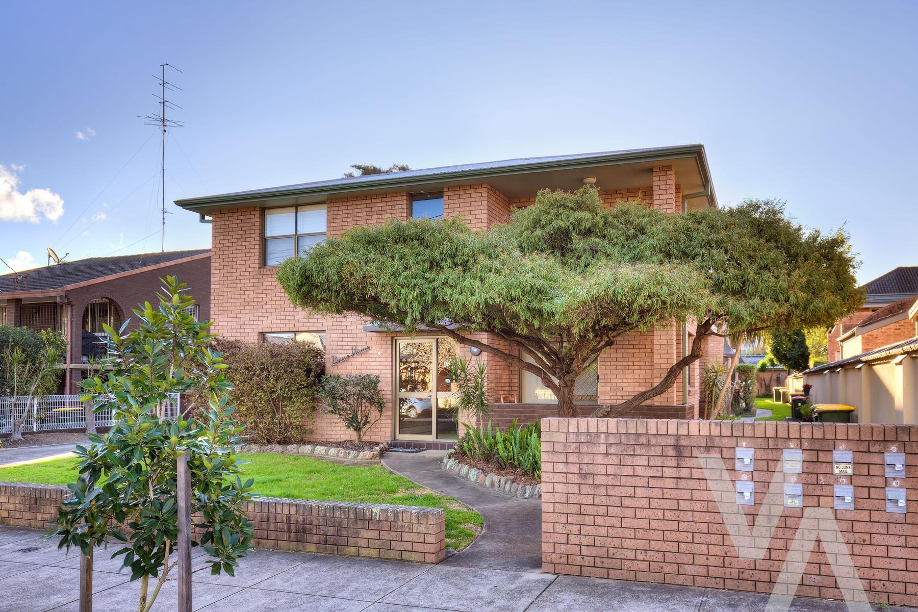 2/40 Bruce Street Cooks Hill NSW