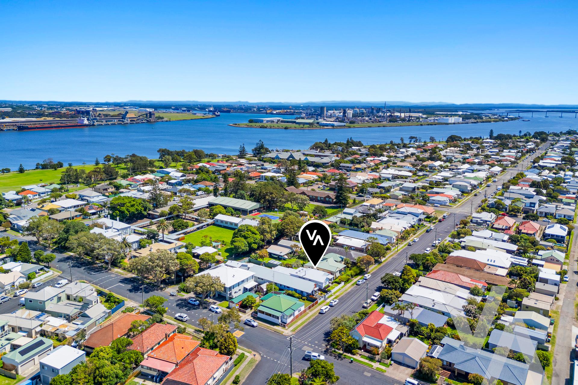 39 Roxburgh  Street Stockton NSW