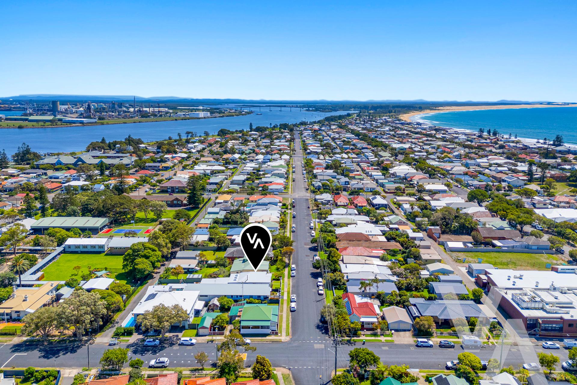 39 Roxburgh  Street Stockton NSW