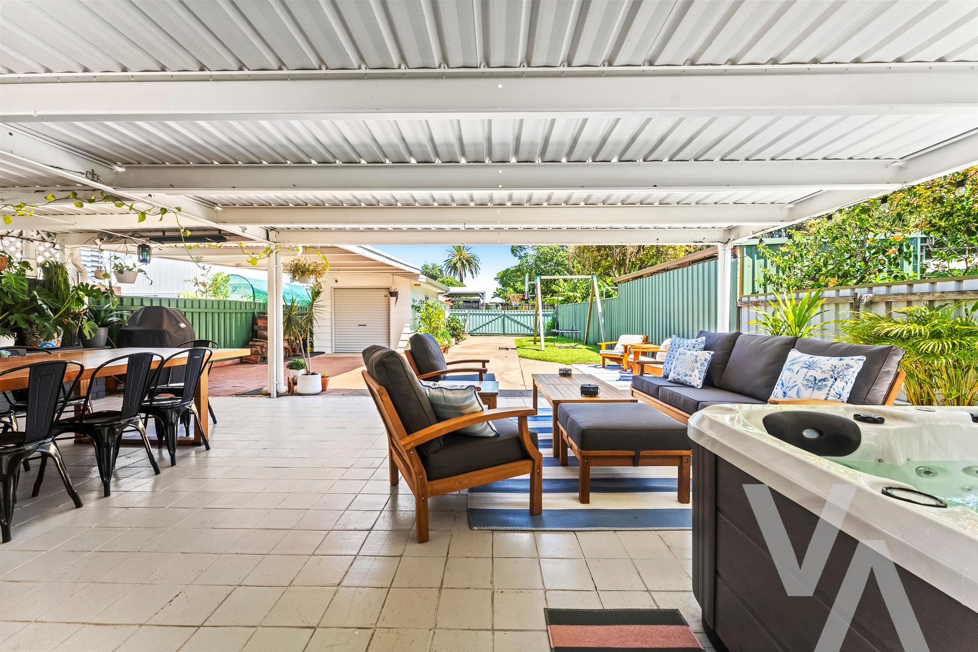 39 Roxburgh  Street Stockton NSW