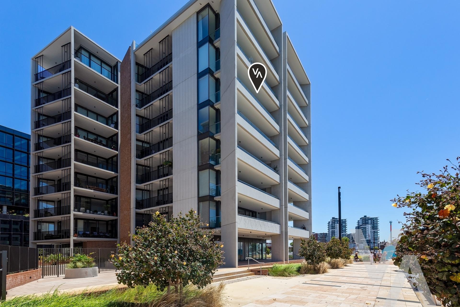 501/45 Honeysuckle Drive Newcastle NSW