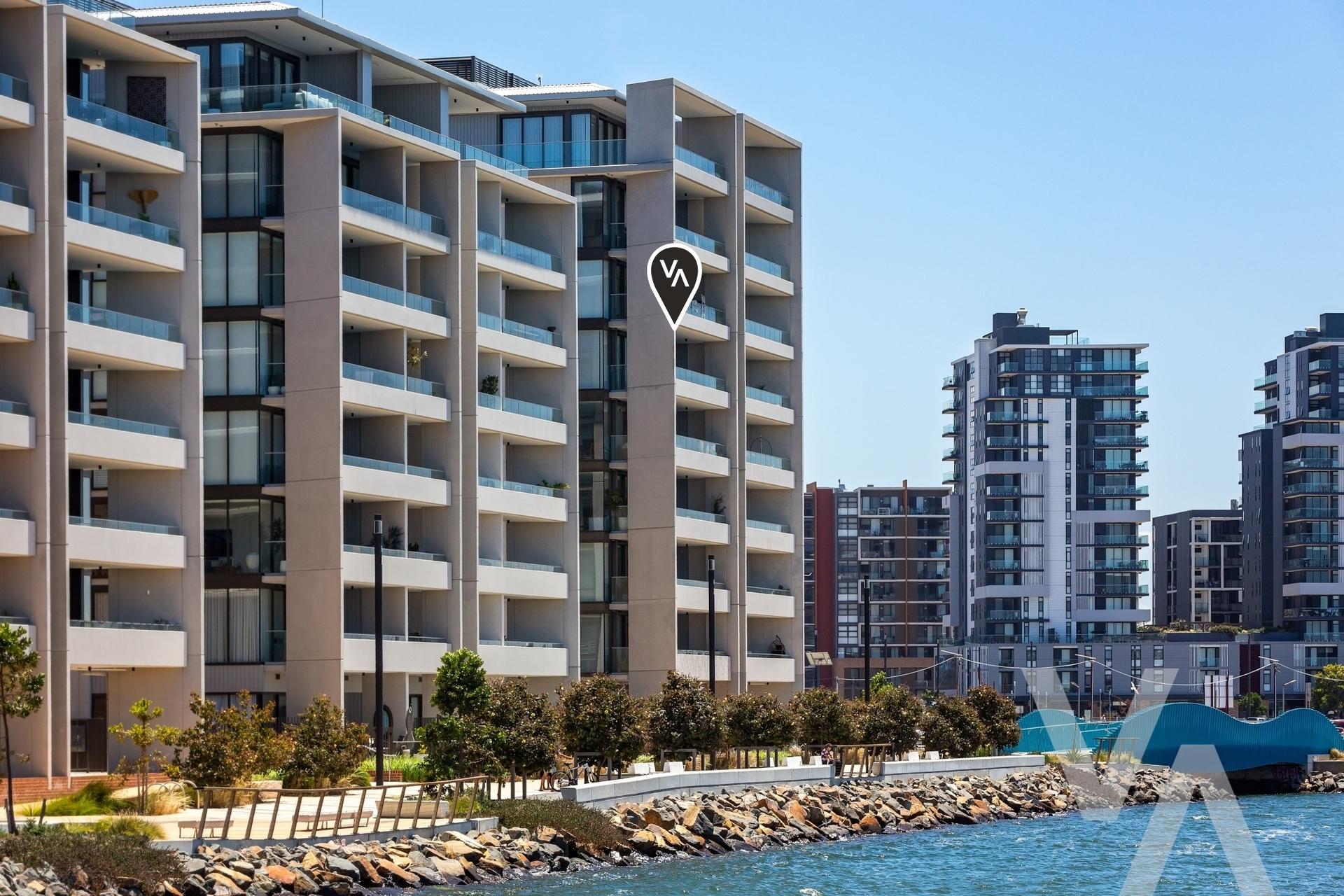 501/45 Honeysuckle Drive Newcastle NSW
