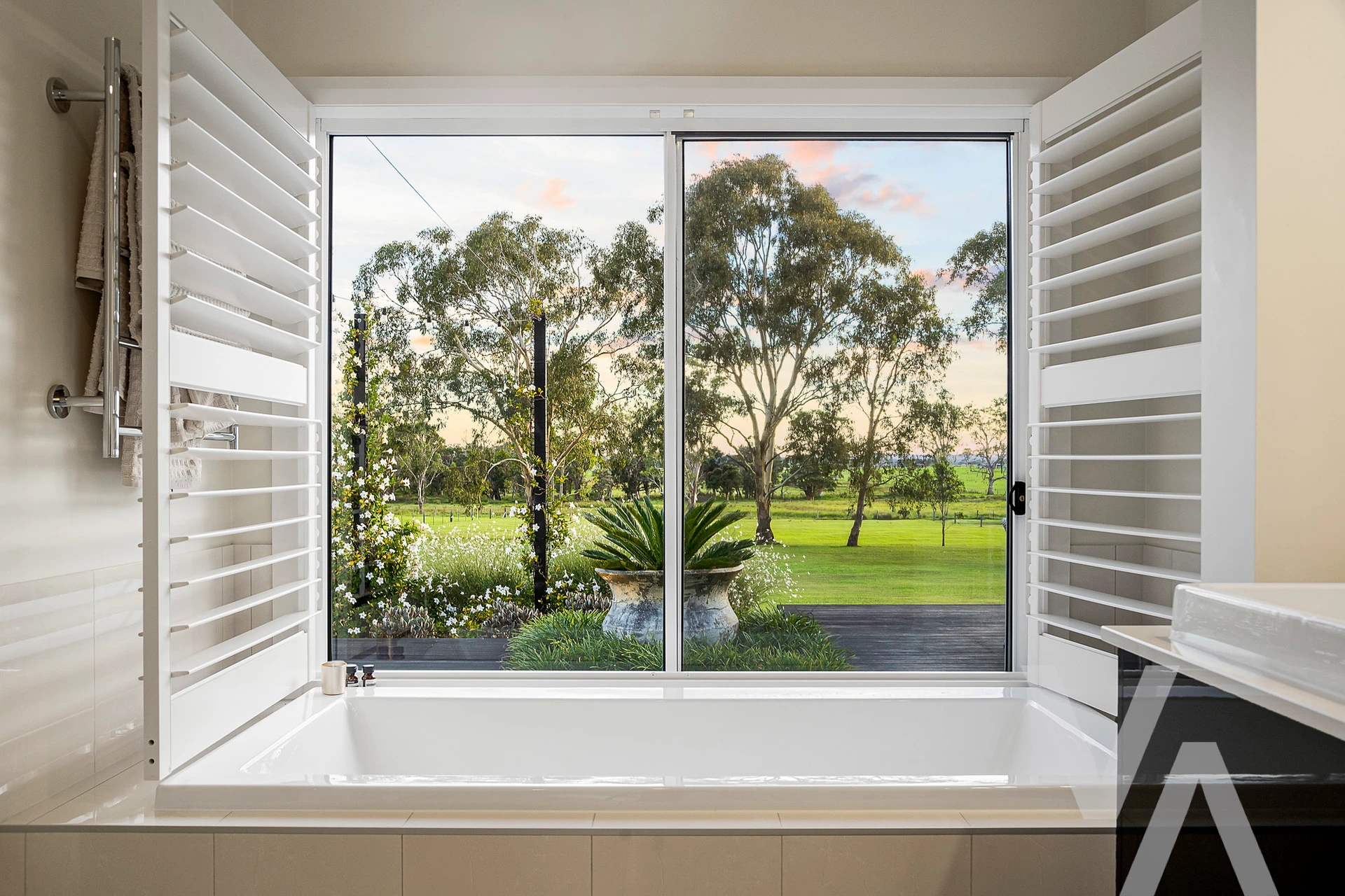 12 Sanctuary Place Wallalong NSW