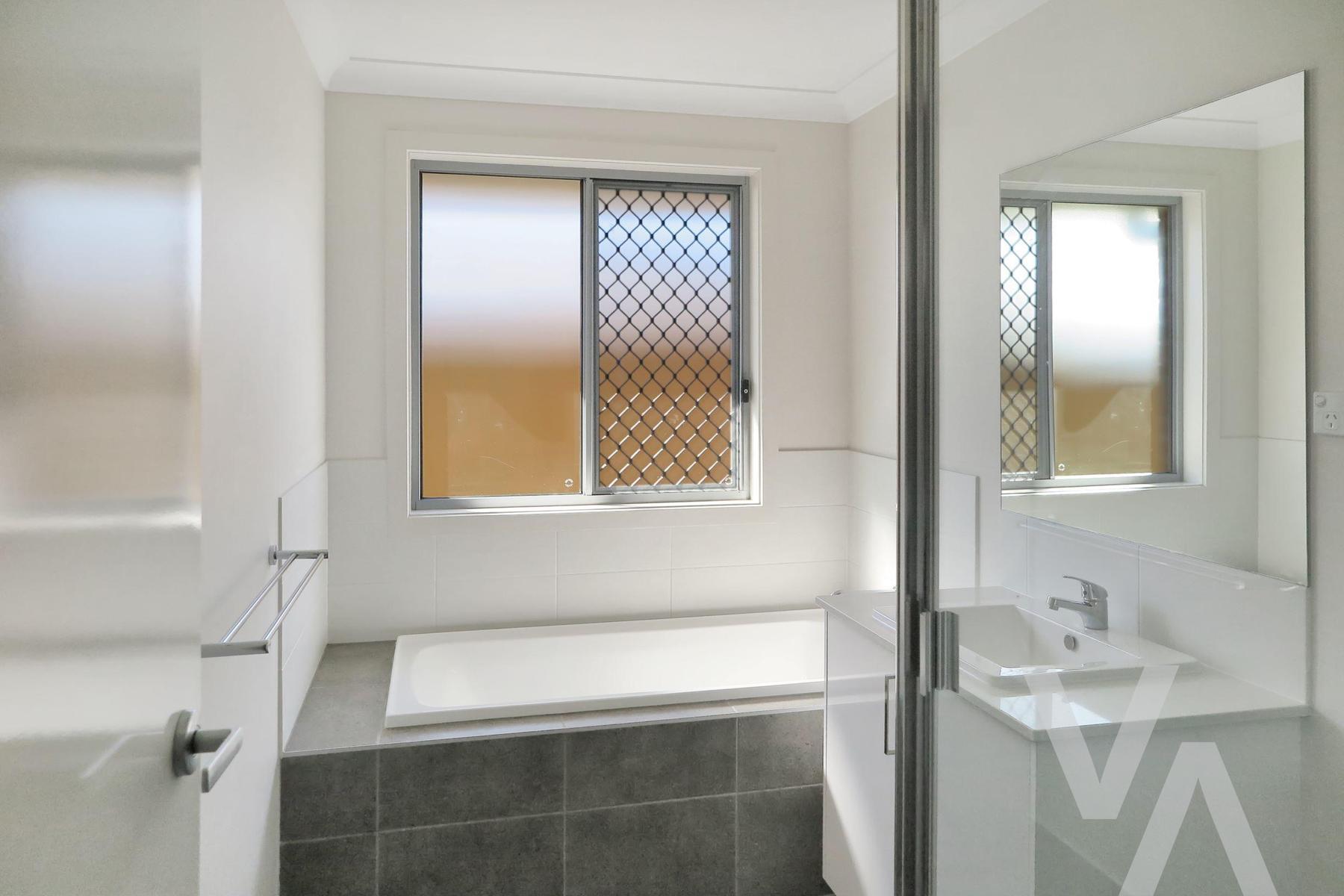 27 Biyung Street Fletcher NSW
