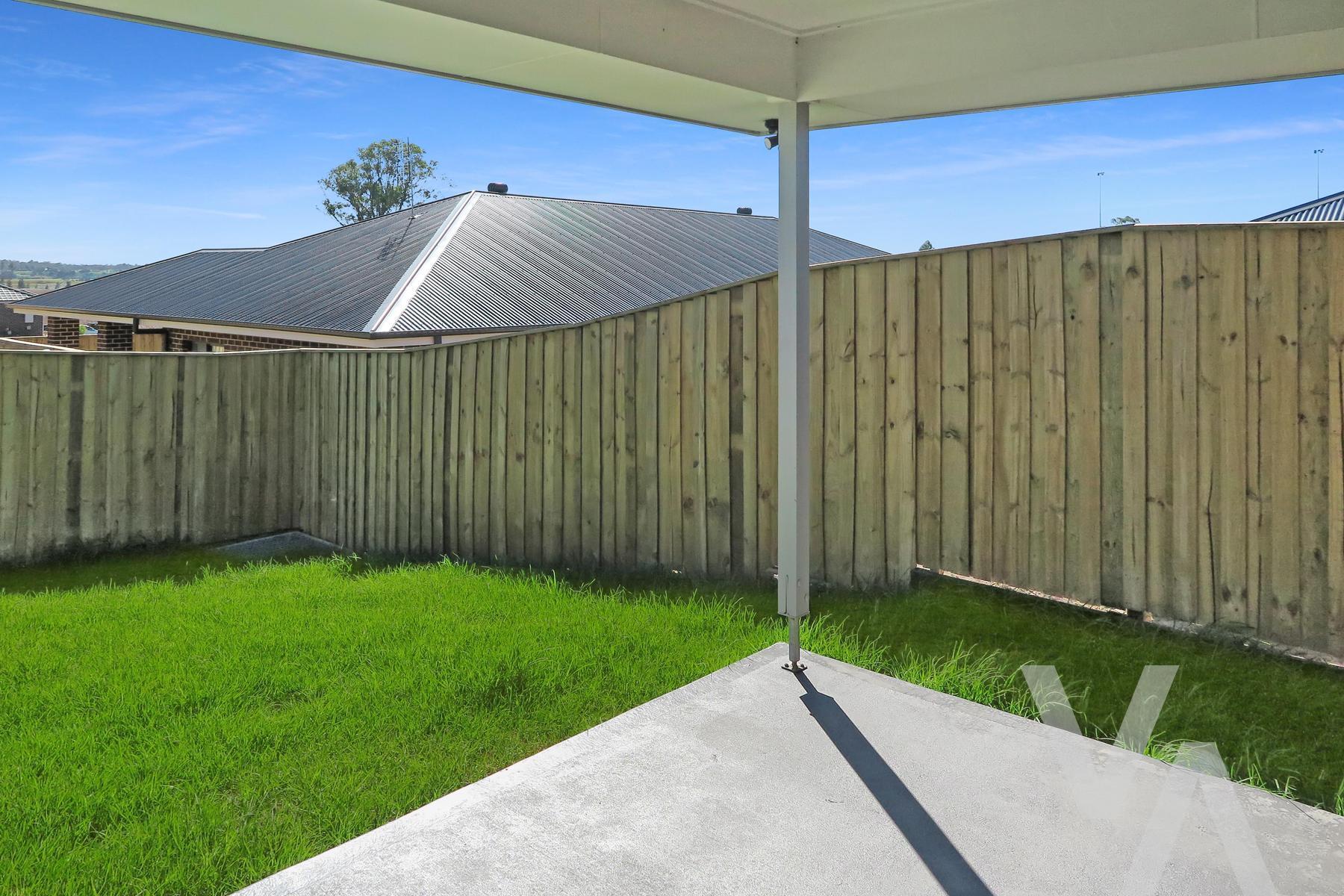 27 Biyung Street Fletcher NSW