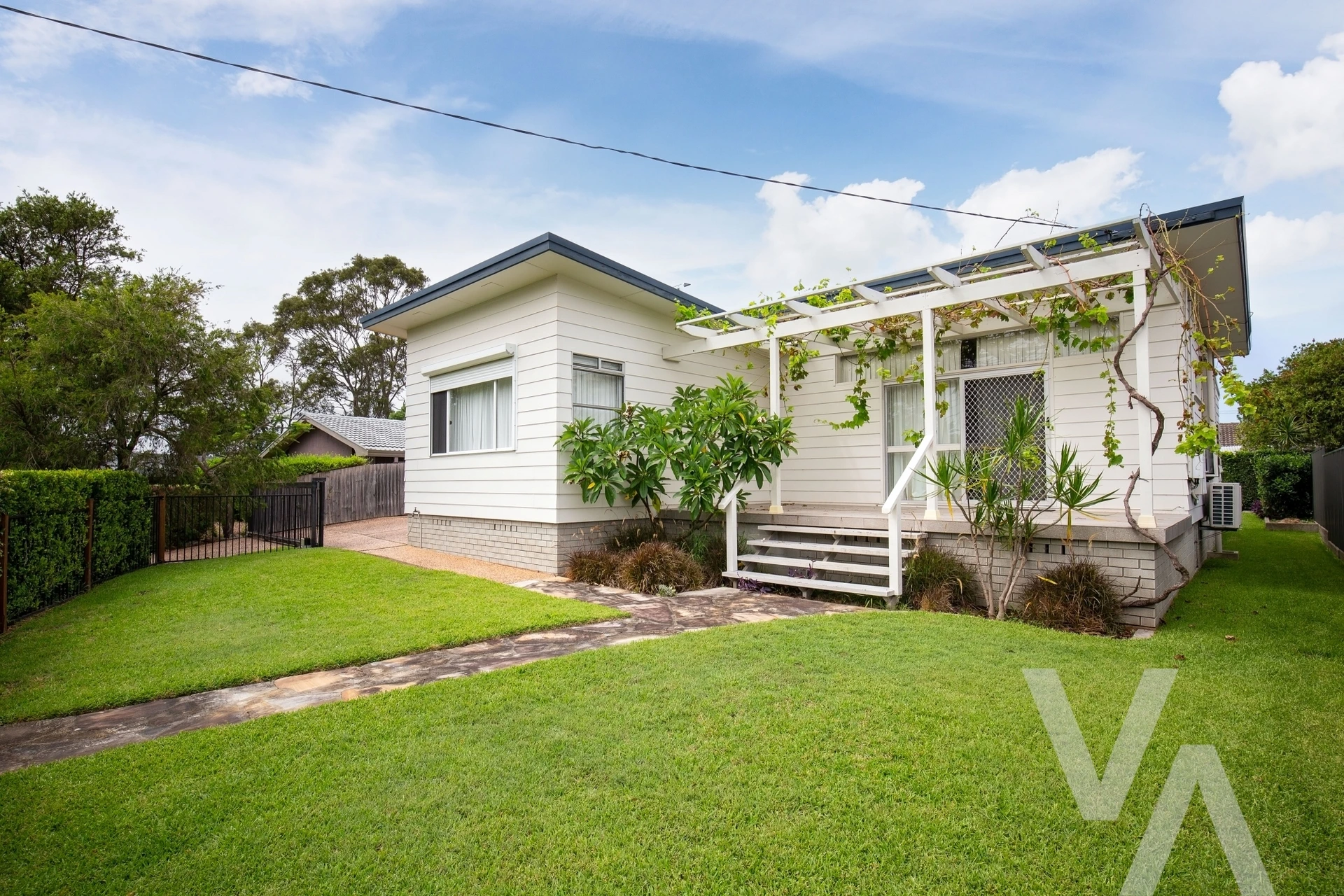 4 Paston Close Jewells NSW