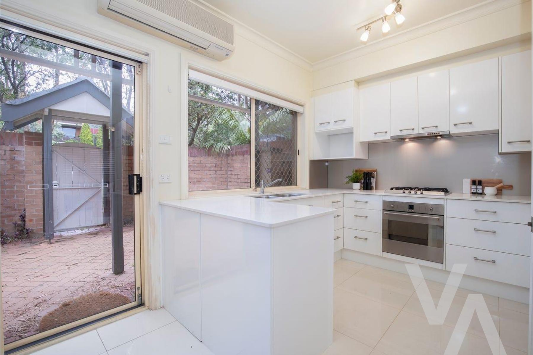 5/4 Parry Street Cooks Hill NSW