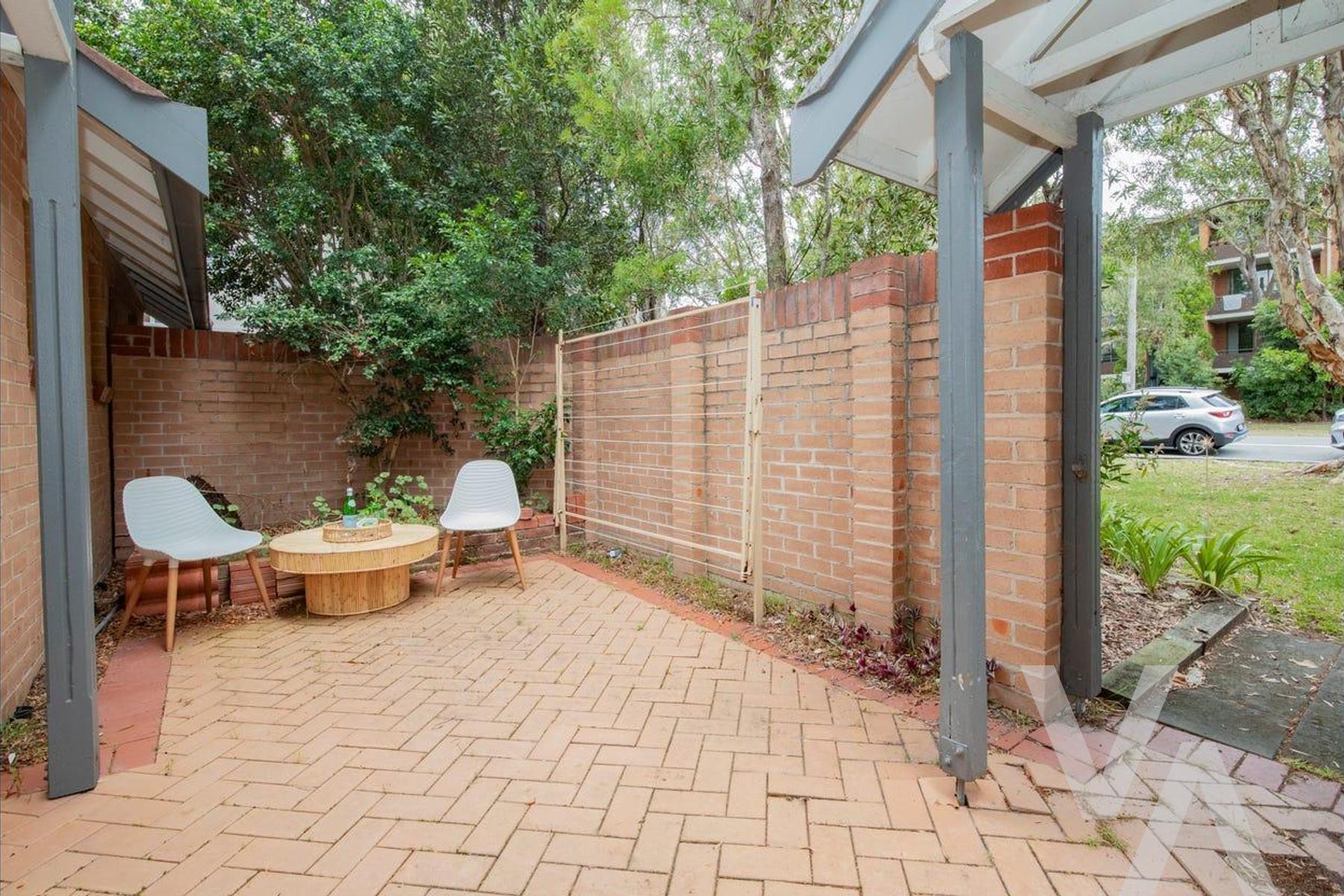 5/4 Parry  Street Cooks Hill NSW