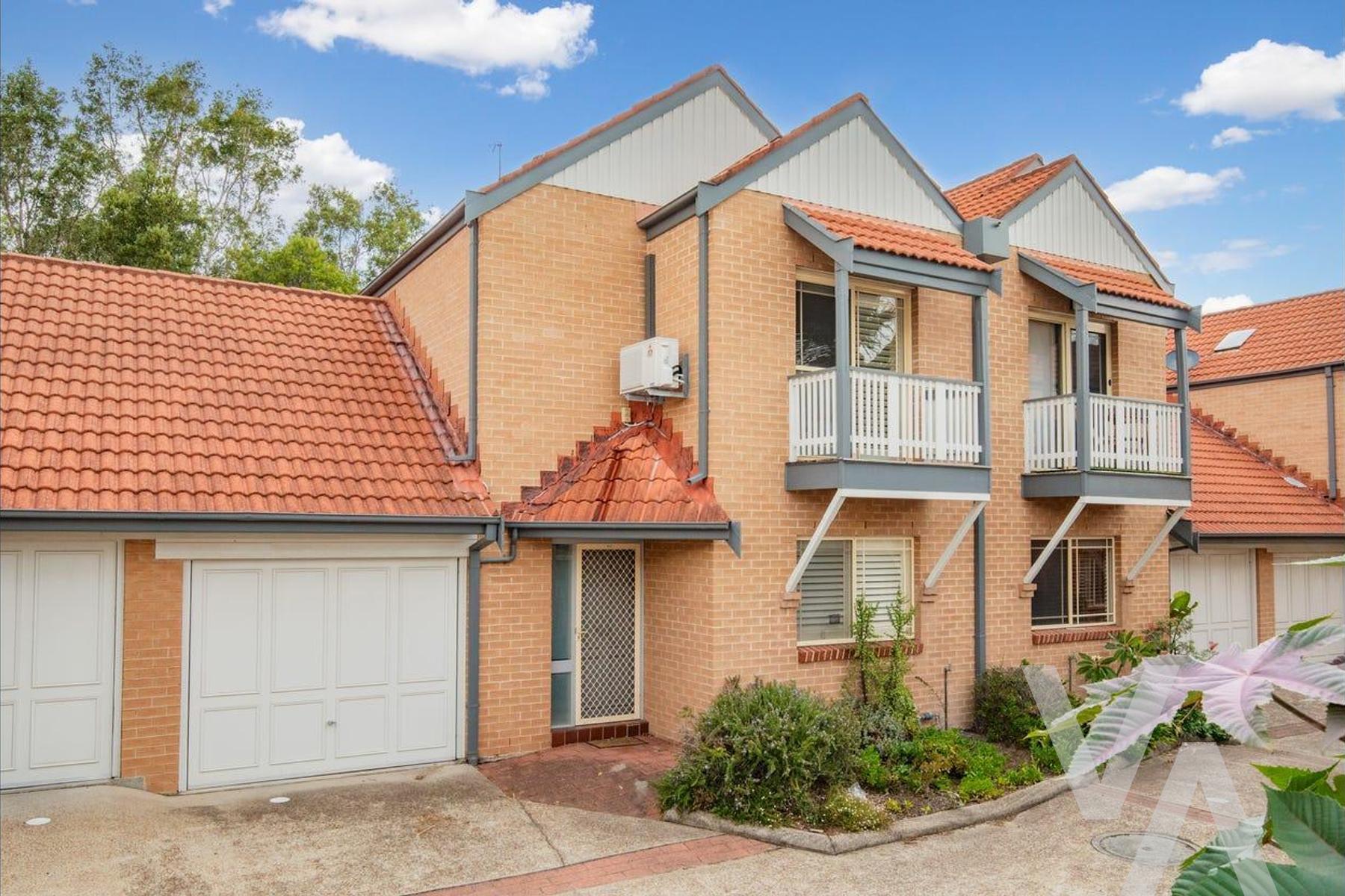 5/4 Parry  Street Cooks Hill NSW