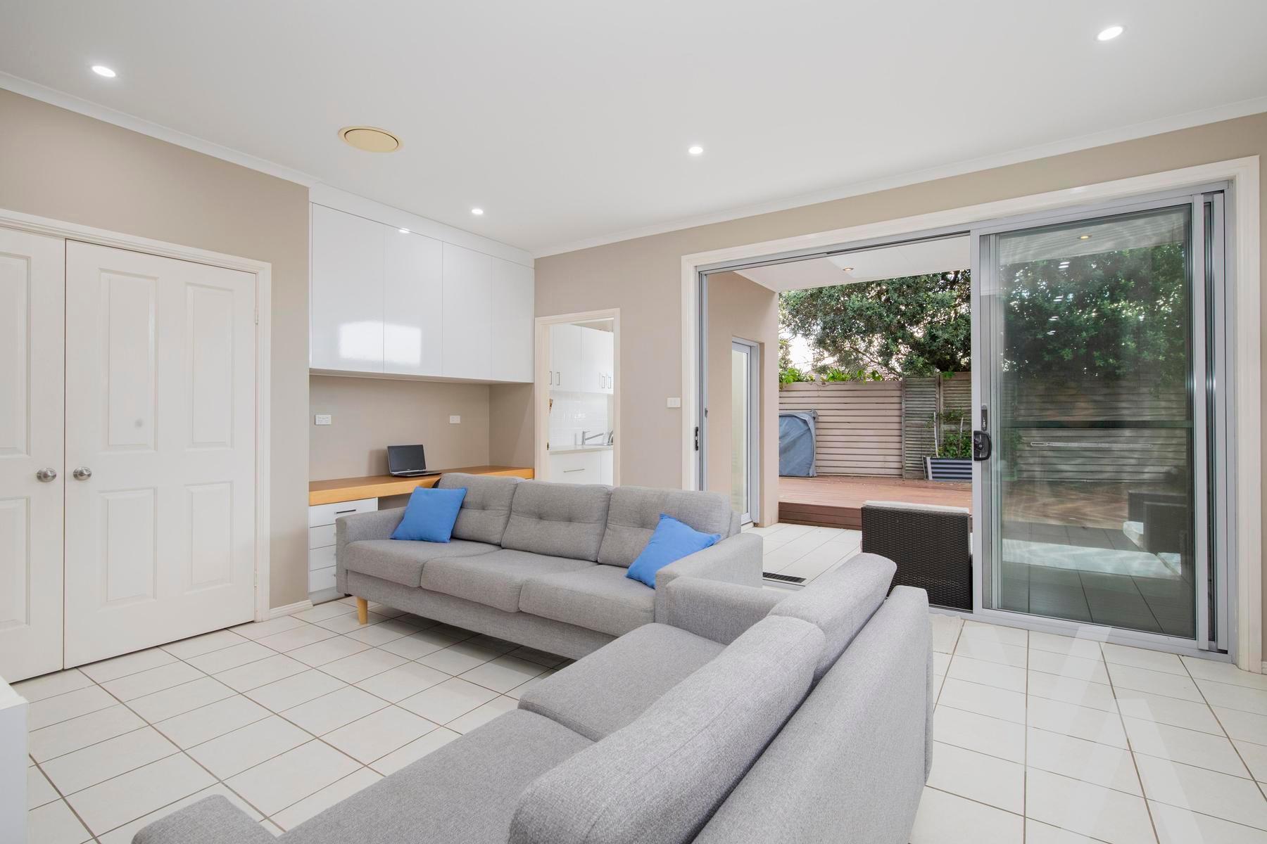 30  Eames Avenue Stockton NSW