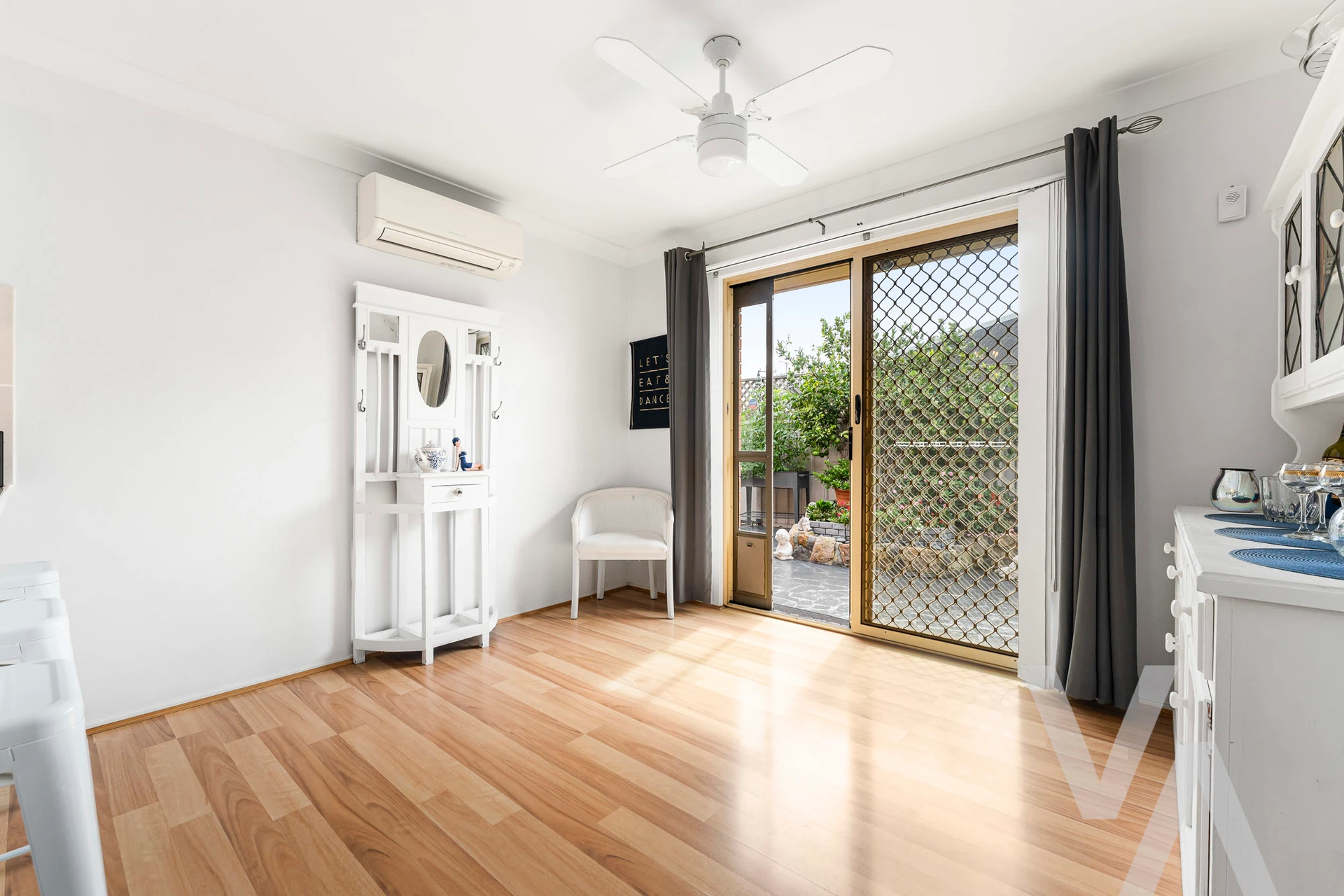 2/52-54 York Street Teralba NSW