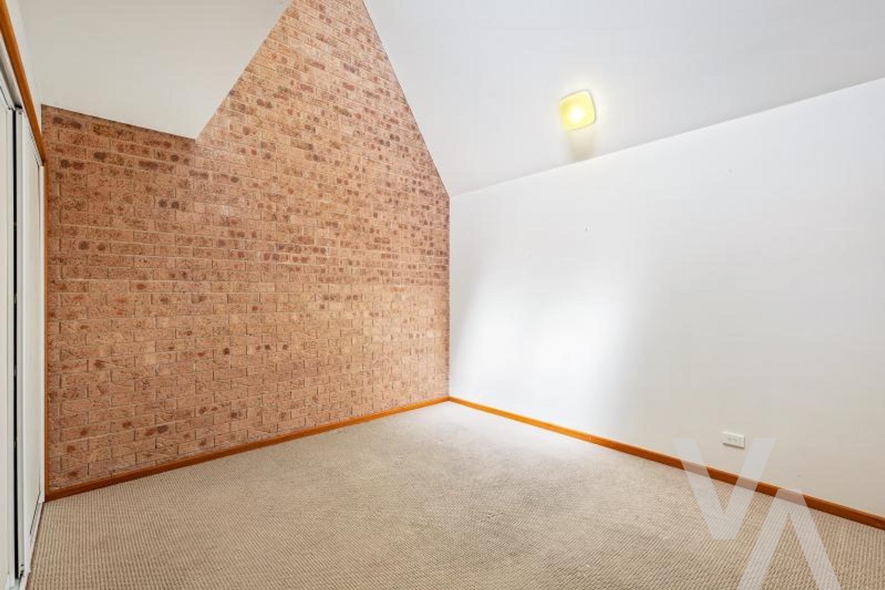 1/103 Cowlishaw  Street Redhead NSW