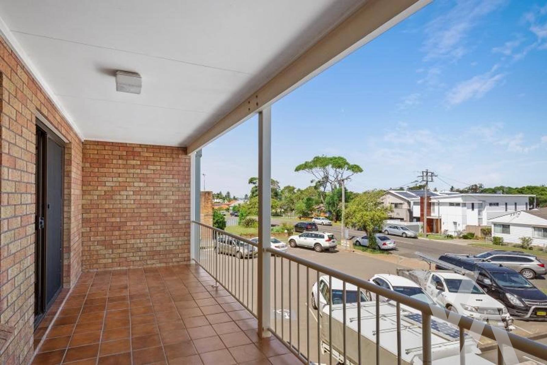 1/103 Cowlishaw  Street Redhead NSW