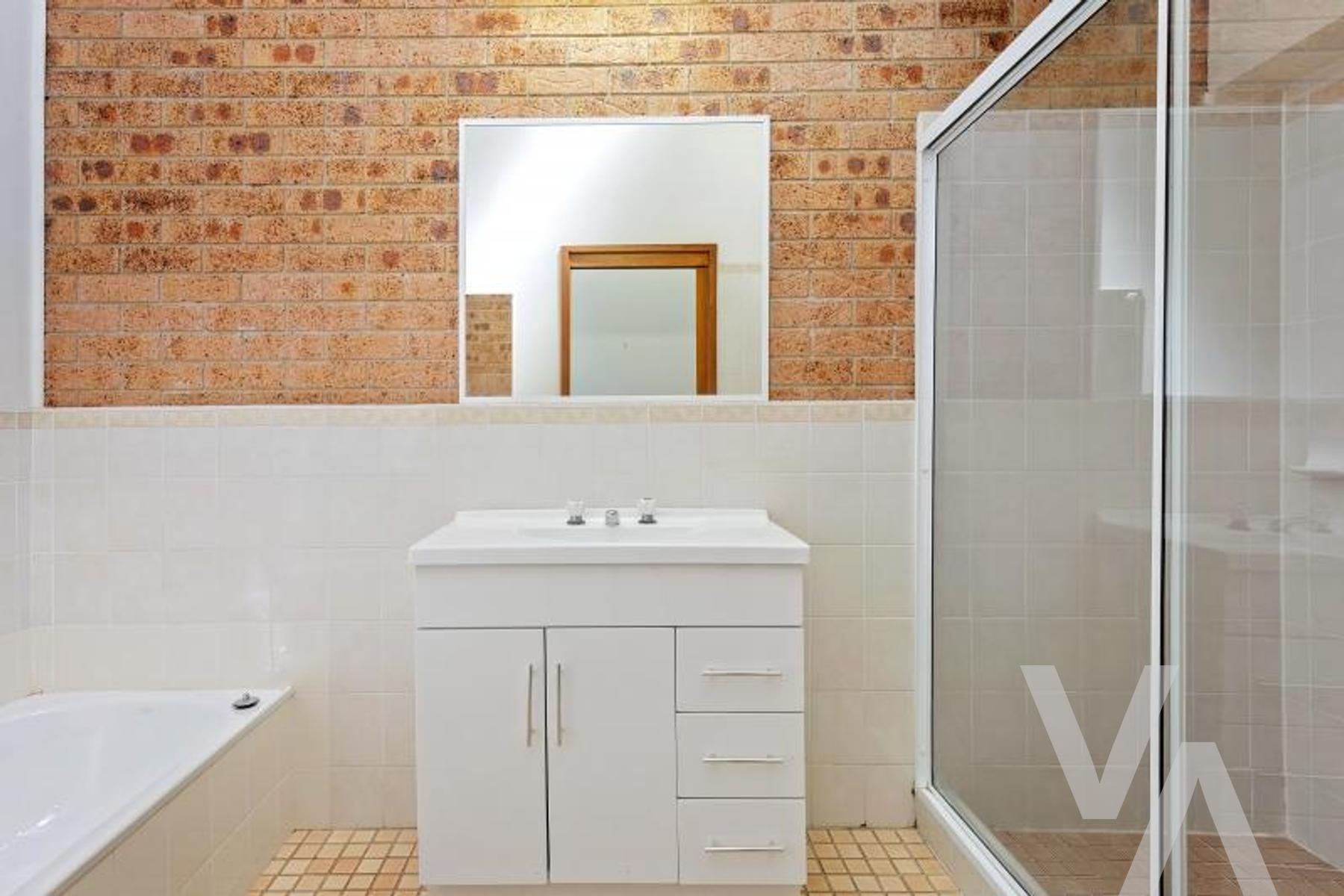 1/103 Cowlishaw  Street Redhead NSW