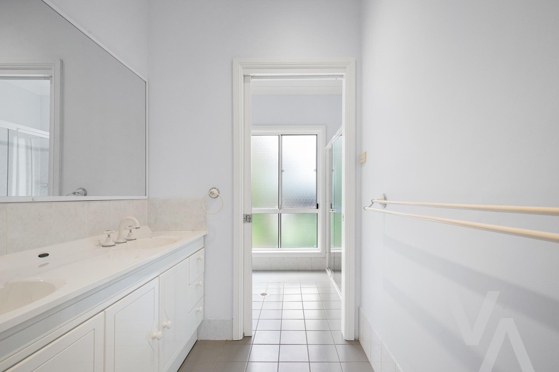34 Woodside  Street Eleebana NSW