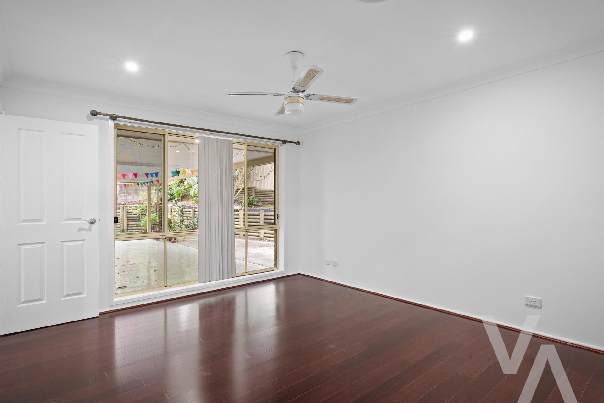15 Whitehaven  Drive Lakelands NSW