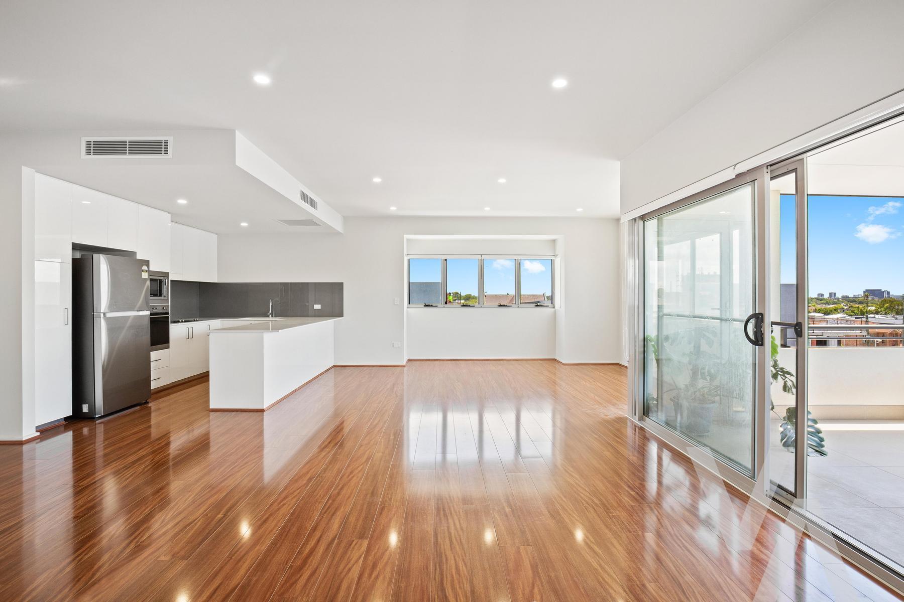 303/27 Llewellyn Street Merewether NSW