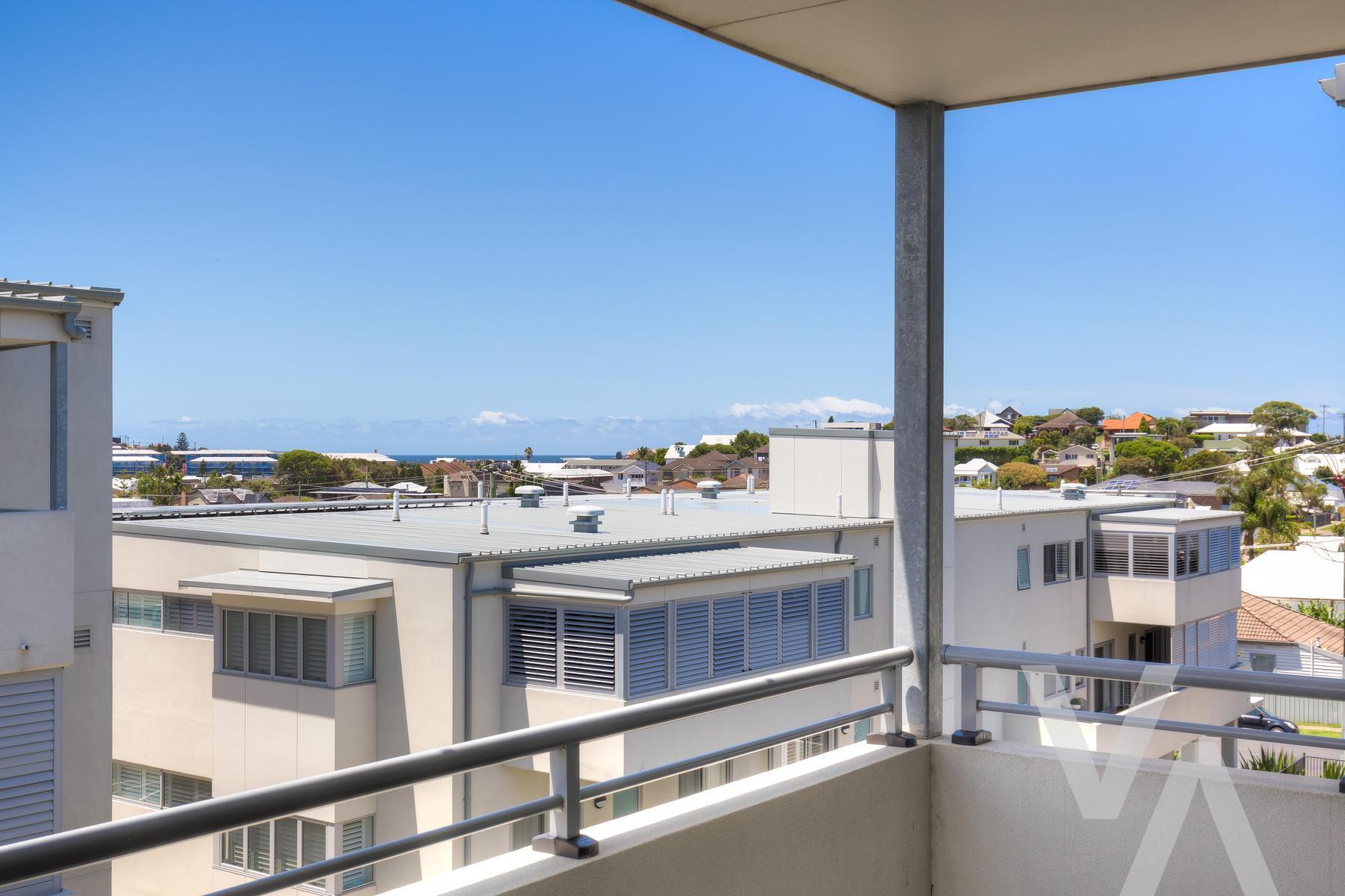 303/27 Llewellyn Street Merewether NSW
