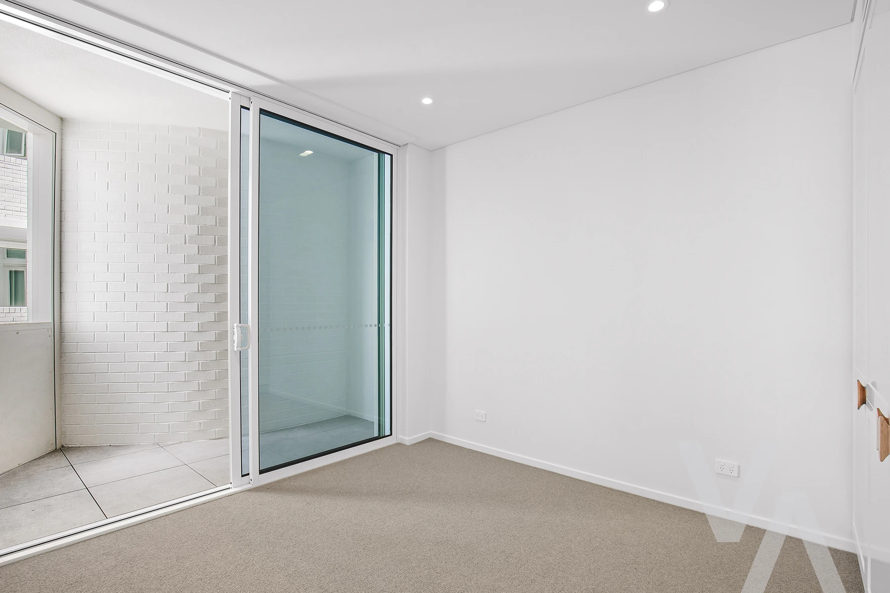 407/23 Honeysuckle Drive Newcastle NSW