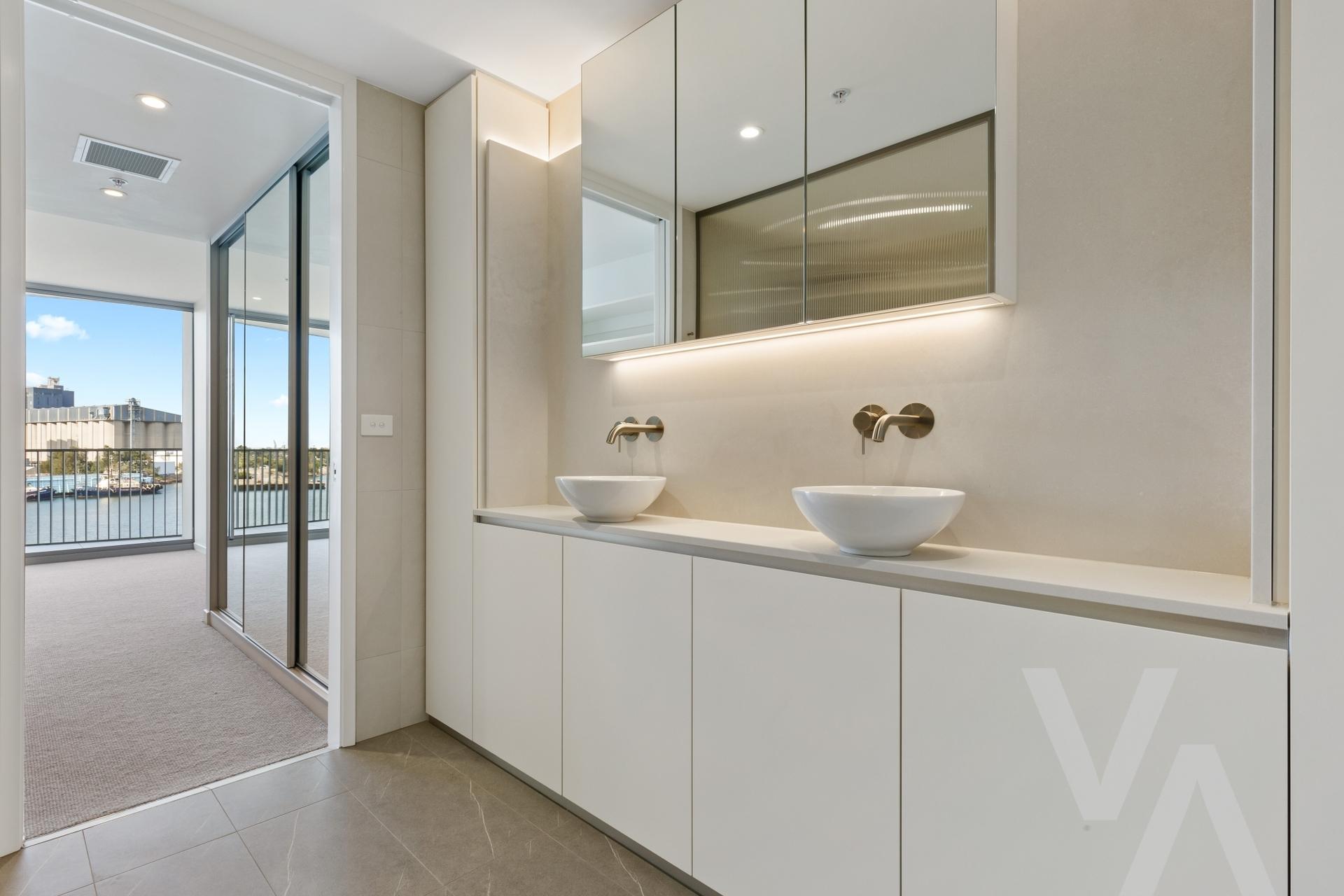 406/31 Honeysuckle Drive Newcastle NSW