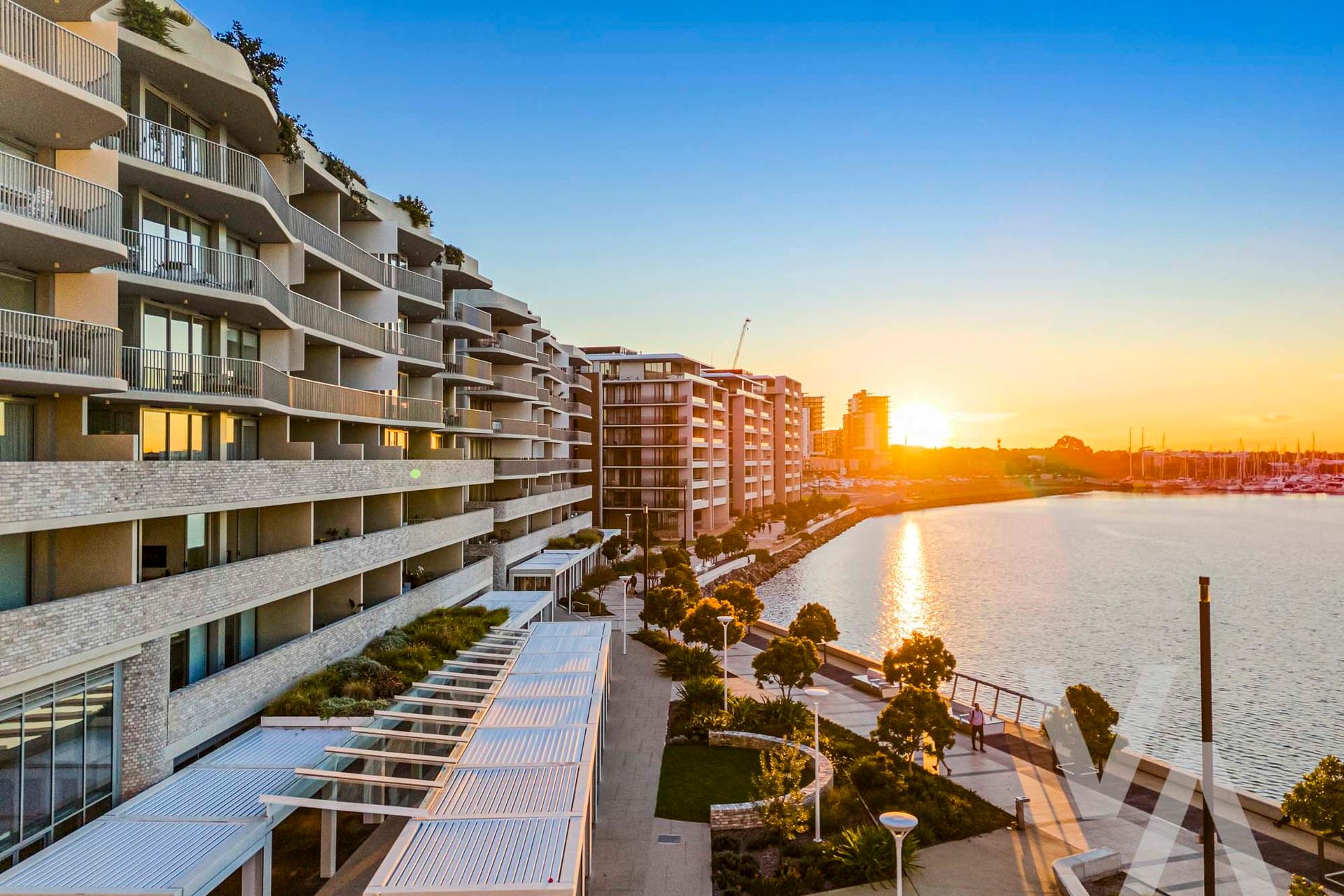 406/31 Honeysuckle Drive Newcastle NSW