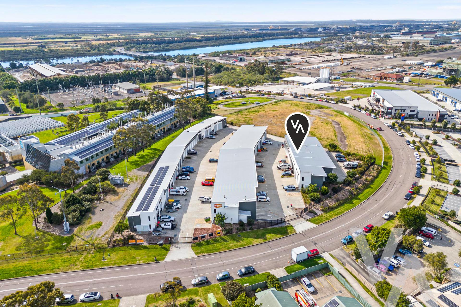61/8 Murray Dwyer  Circuit Mayfield West NSW