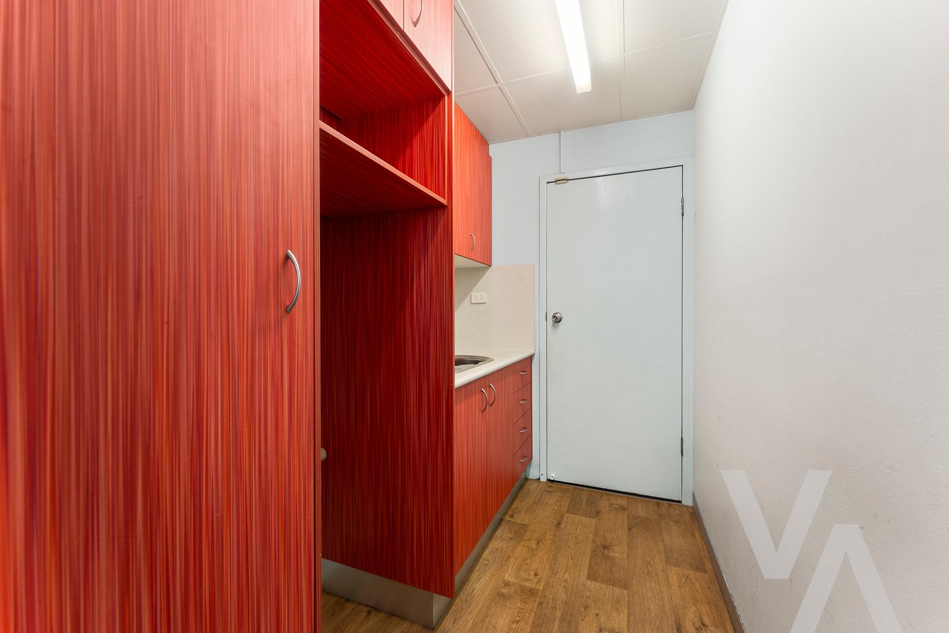 3 & 4/139 Pacific  Highway Charlestown NSW