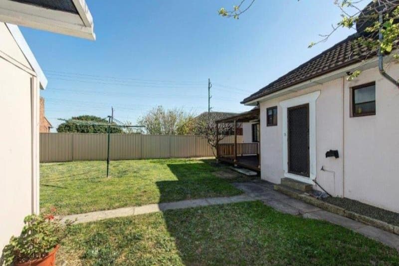3 Booth Street STOCKTON NSW
