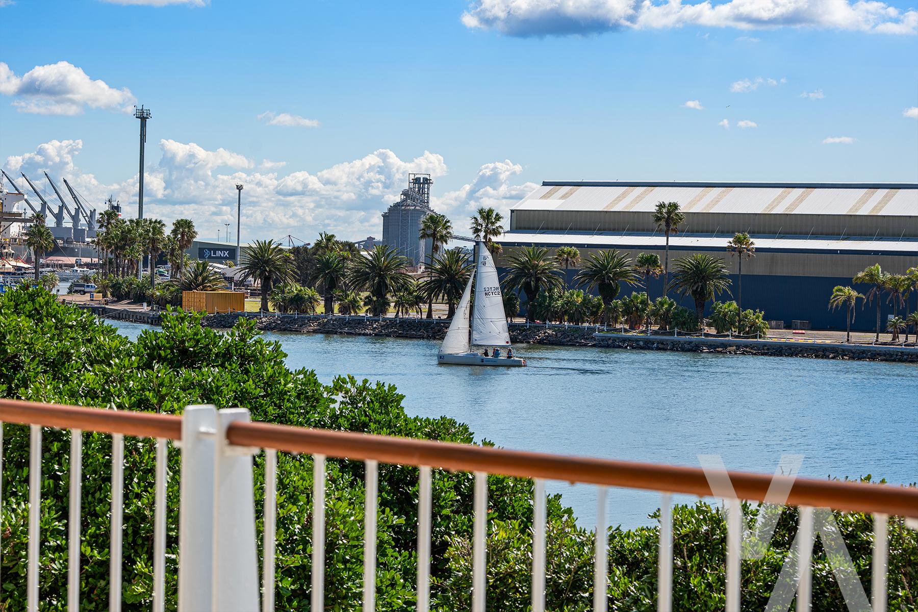 9/304 Wharf Road Newcastle NSW