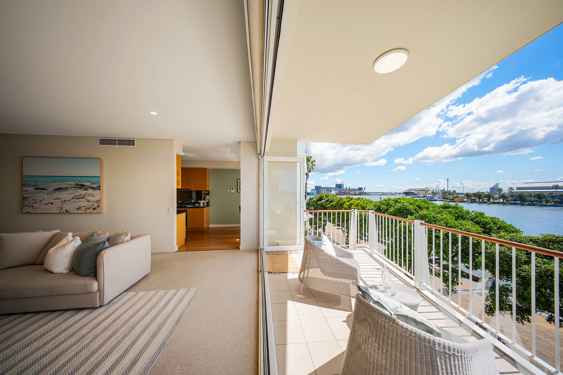 9/304 Wharf Road Newcastle NSW