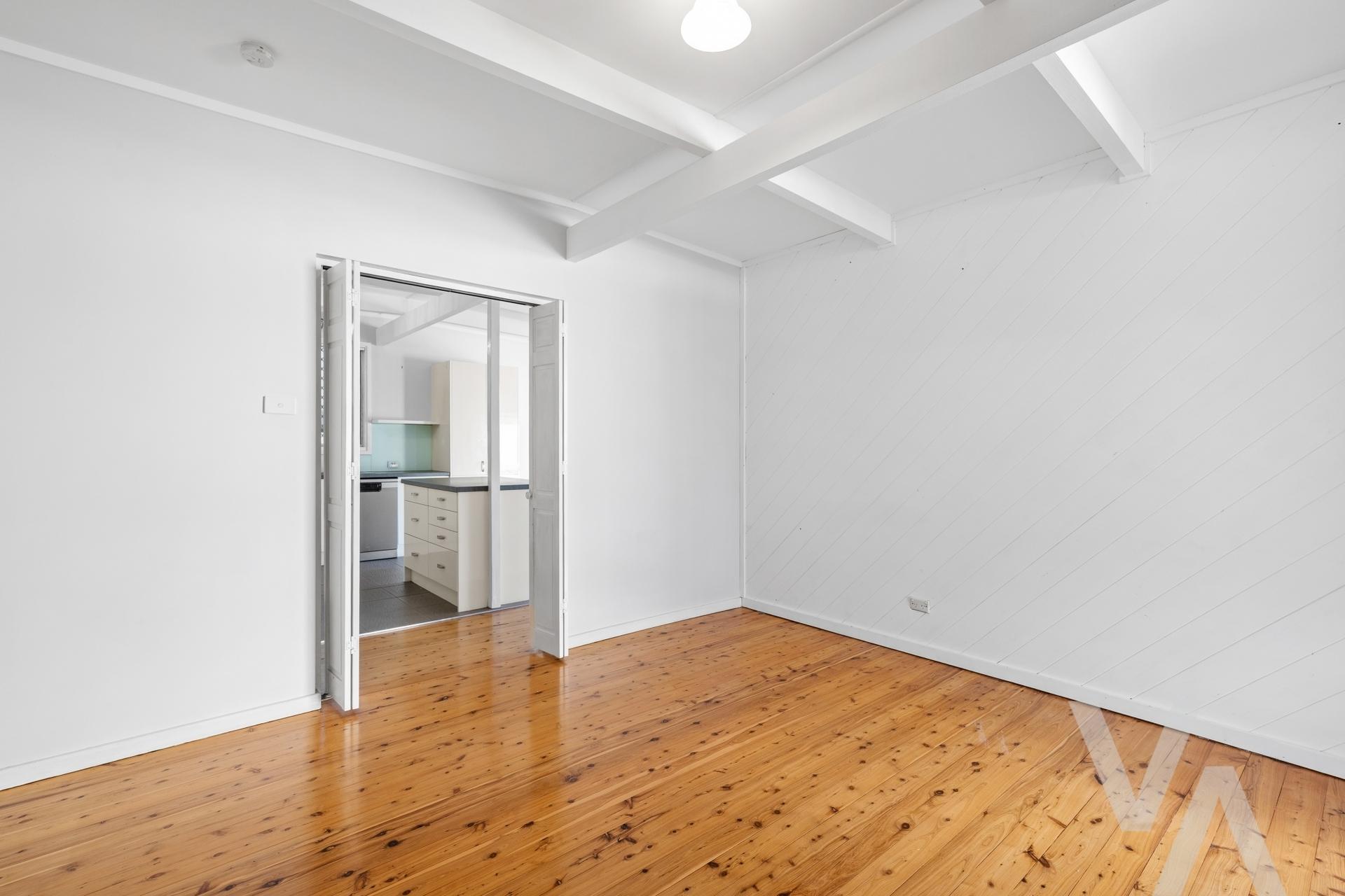 15 Morton Parade Rankin Park NSW