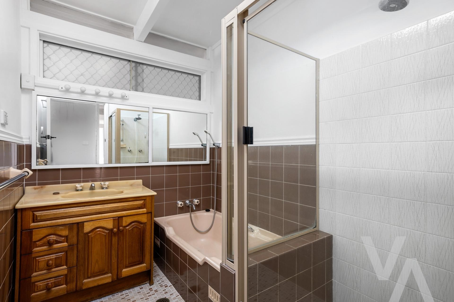 15 Morton Parade Rankin Park NSW