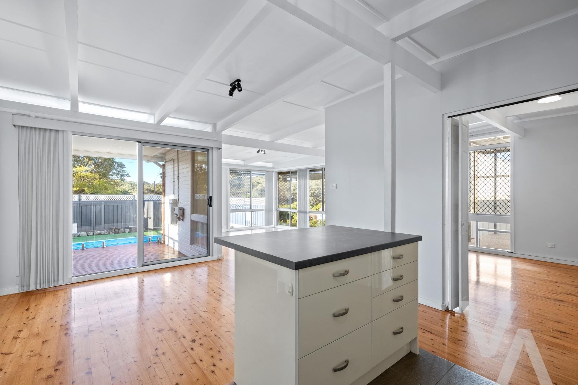 15 Morton Parade Rankin Park NSW