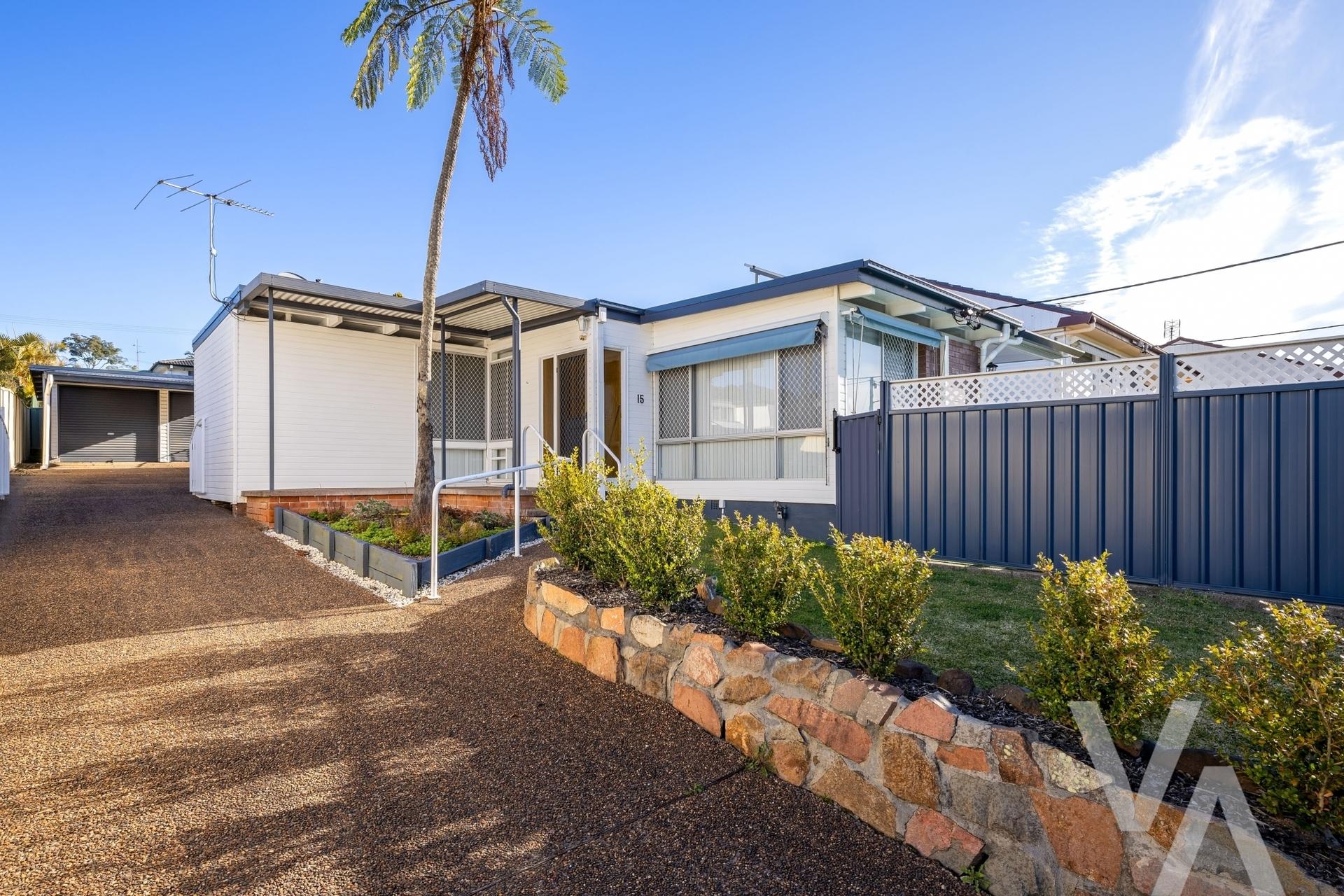 15 Morton Parade Rankin Park NSW