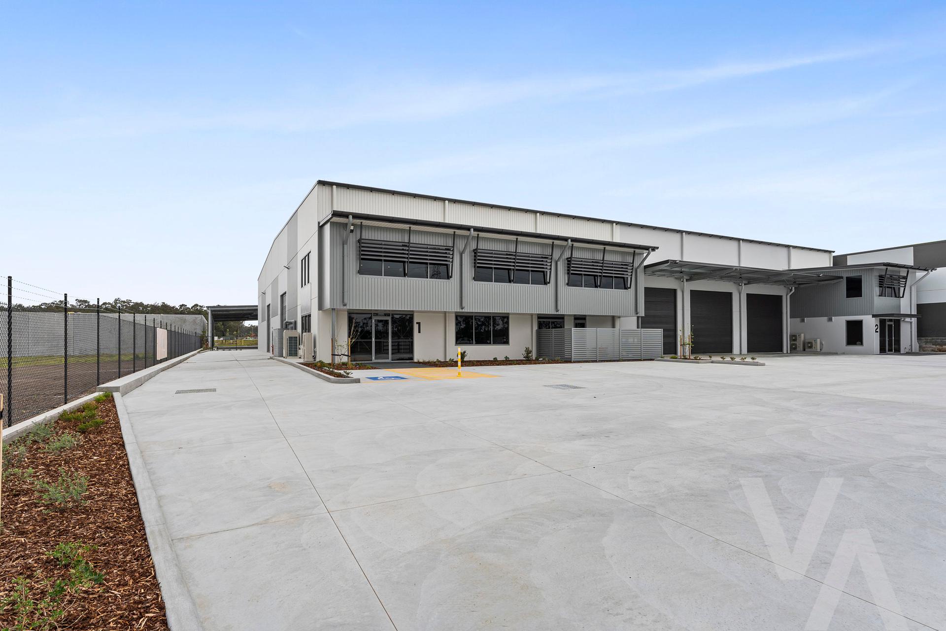 Units 1 & 2, 8 Viney Creek Drive Black Hill NSW